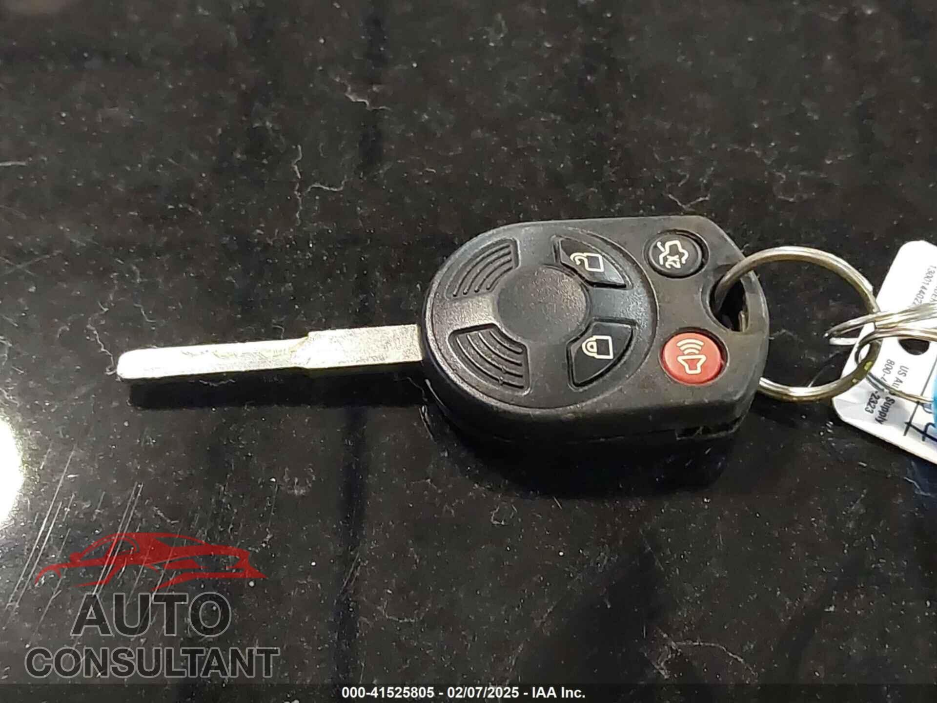 FORD FOCUS 2017 - 1FADP3F22HL292063