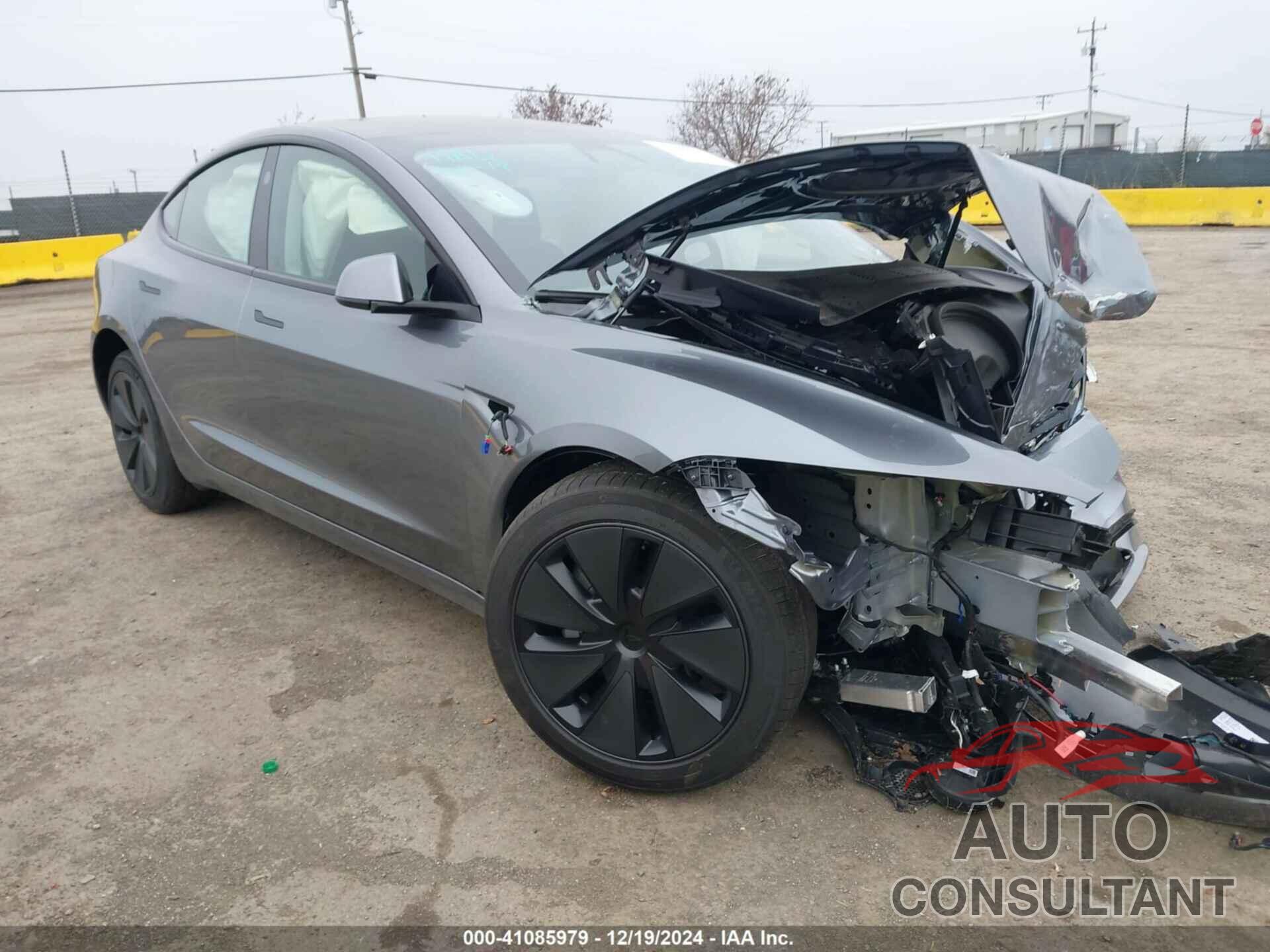 TESLA MODEL 3 2024 - 5YJ3E1EA8RF861592