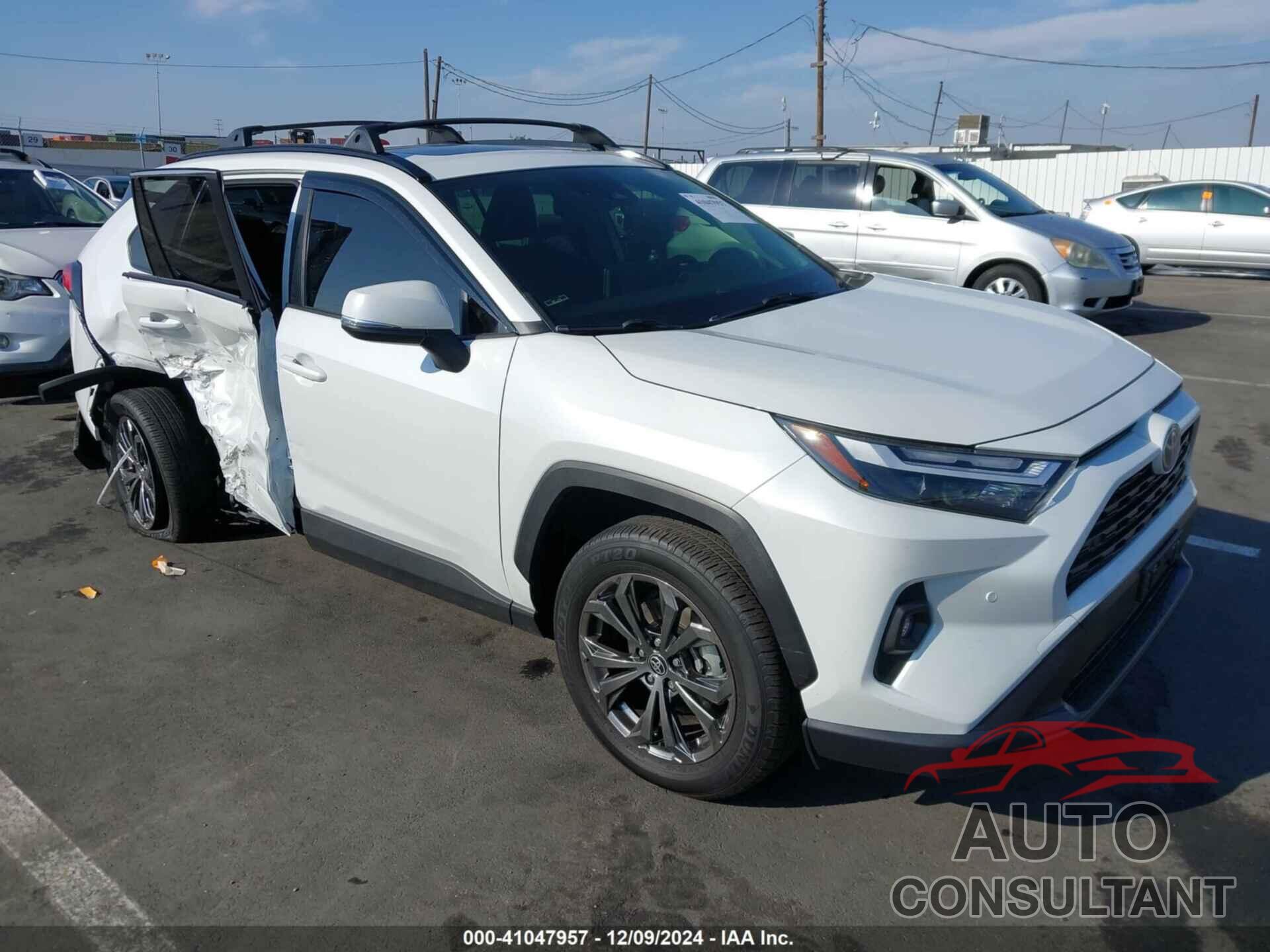 TOYOTA RAV4 HYBRID 2024 - JTMB6RFV1RD550375