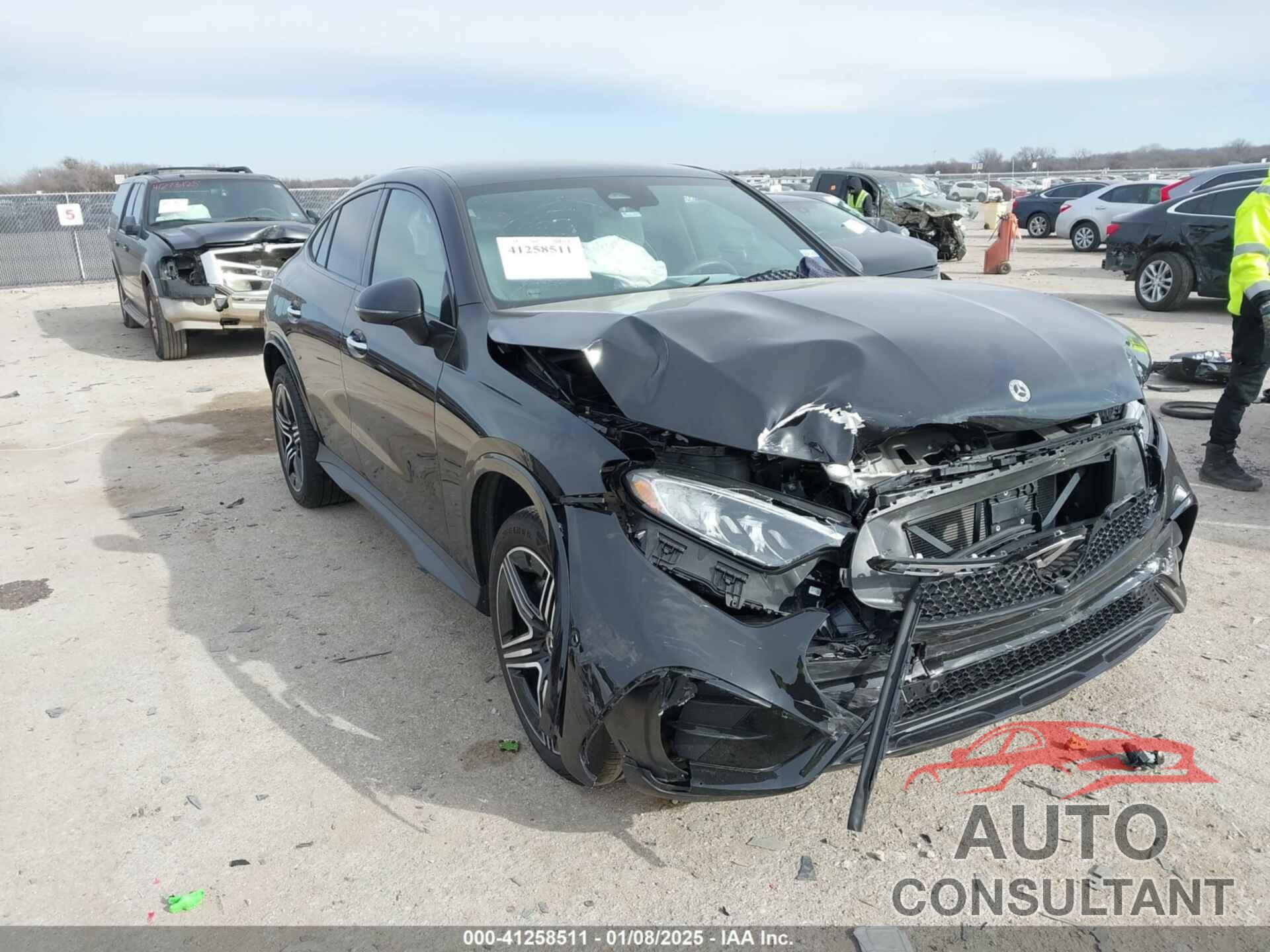 MERCEDES-BENZ GLC 300 2024 - W1NKJ4HB3RF165644