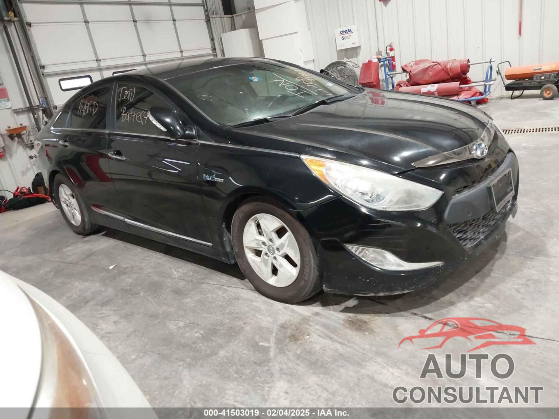 HYUNDAI SONATA HYBRID 2012 - KMHEC4A44CA030957