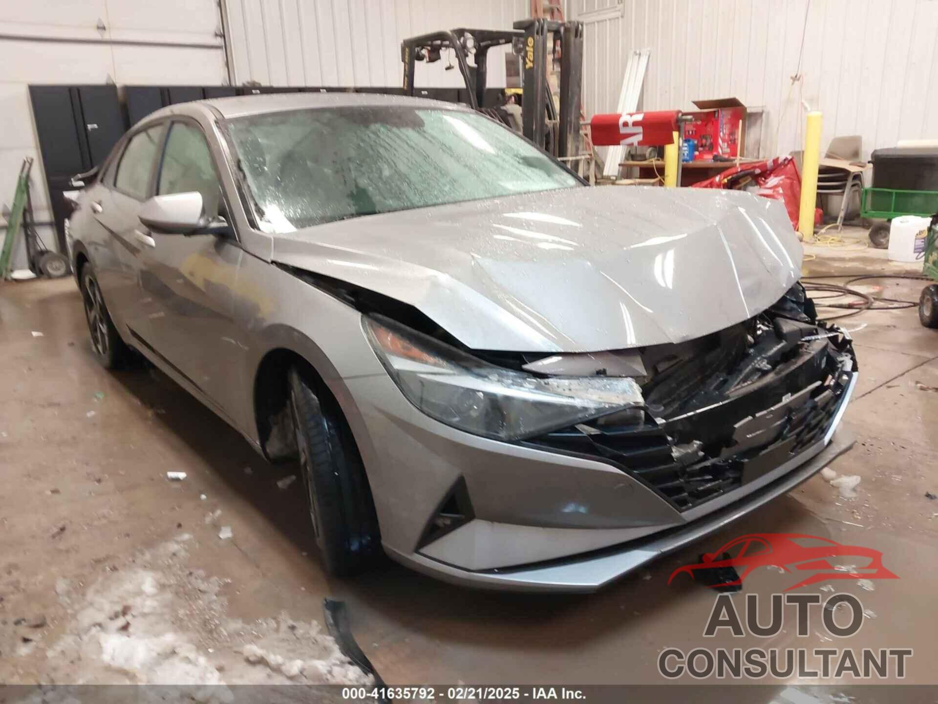HYUNDAI ELANTRA 2023 - KMHLS4AG4PU588137