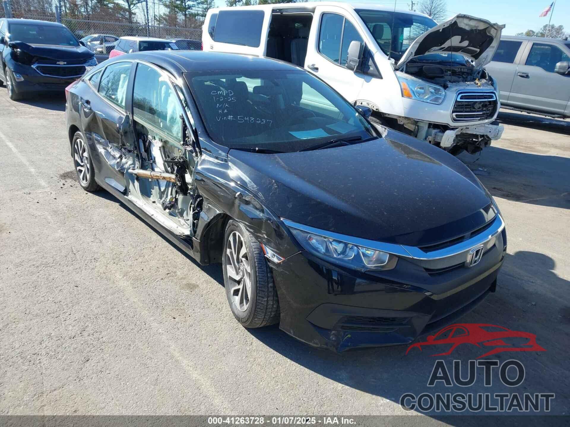 HONDA CIVIC 2018 - 2HGFC2F70JH548287