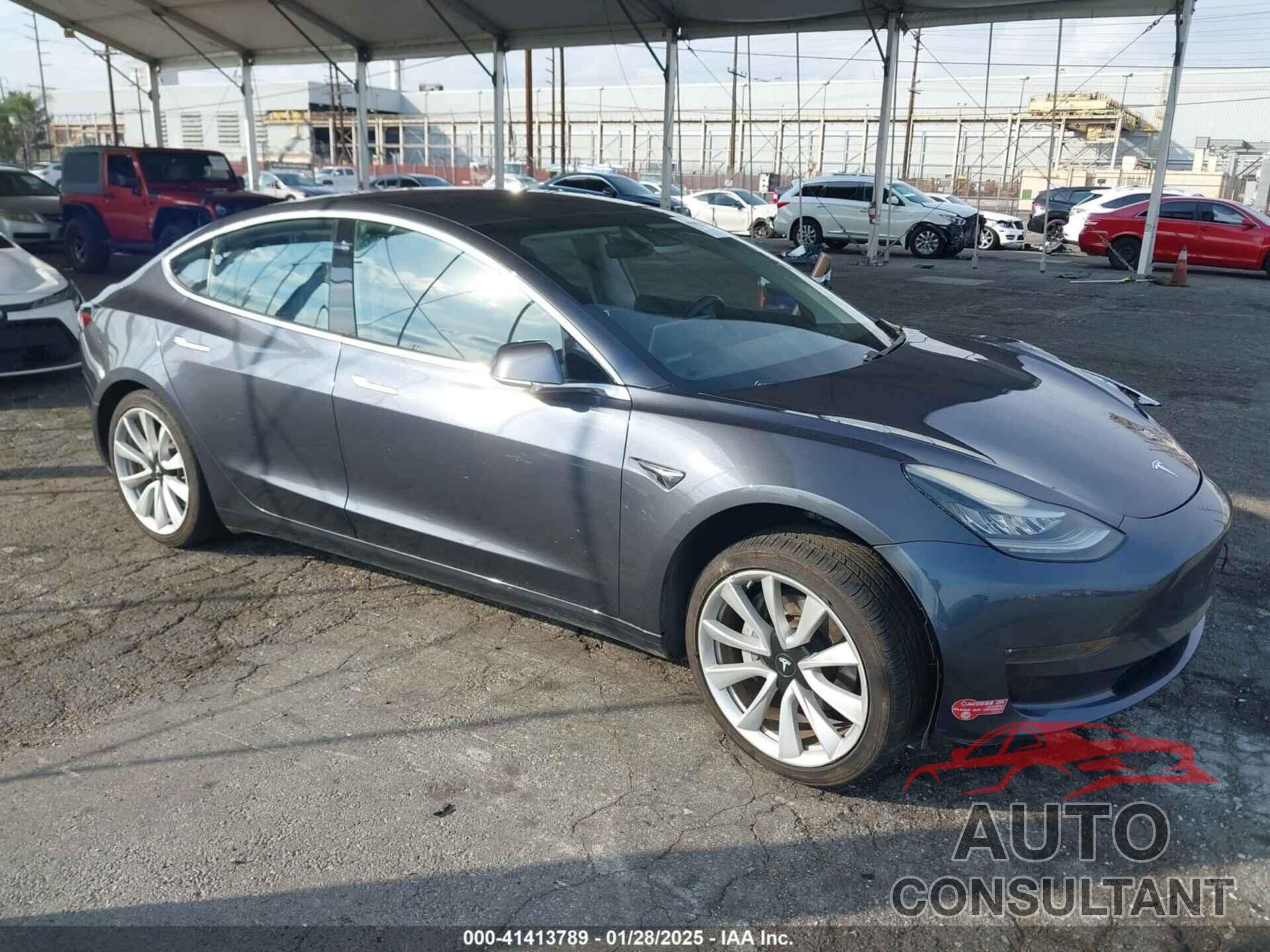 TESLA MODEL 3 2017 - 5YJ3E1EA3HF001713