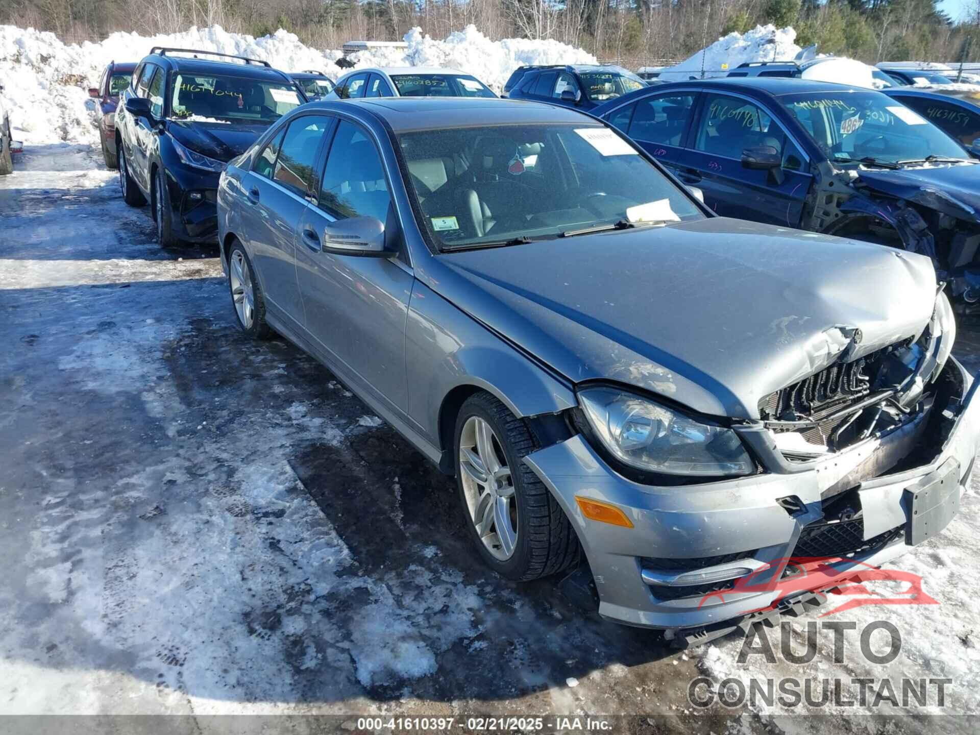 MERCEDES-BENZ C 300 2012 - WDDGF8BB4CR232133