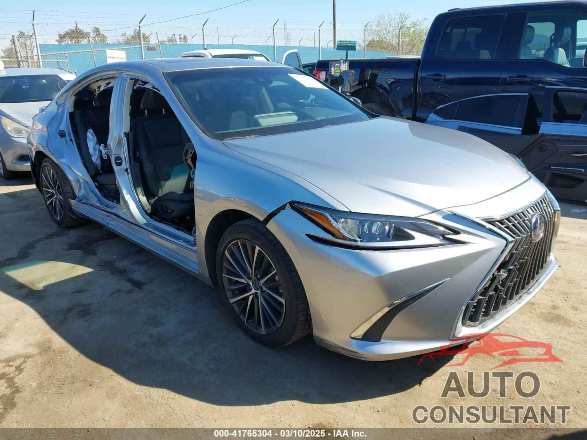 LEXUS ES 300H 2022 - 58ADA1C15NU026087