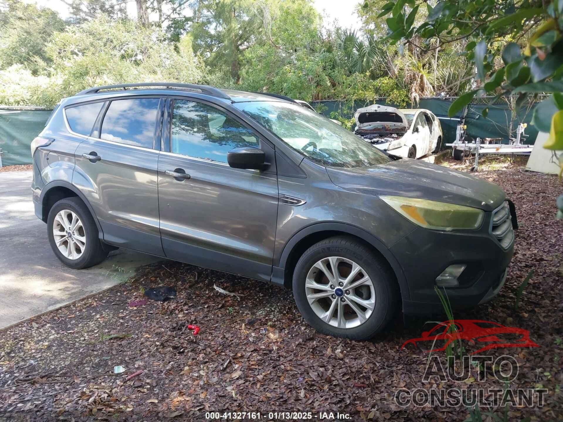 FORD ESCAPE 2018 - 1FMCU0GD8JUA65680