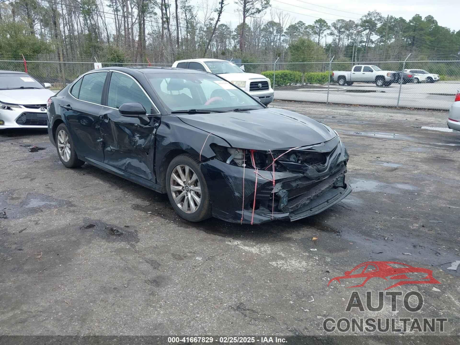 TOYOTA CAMRY 2018 - 4T1B11HK3JU579654