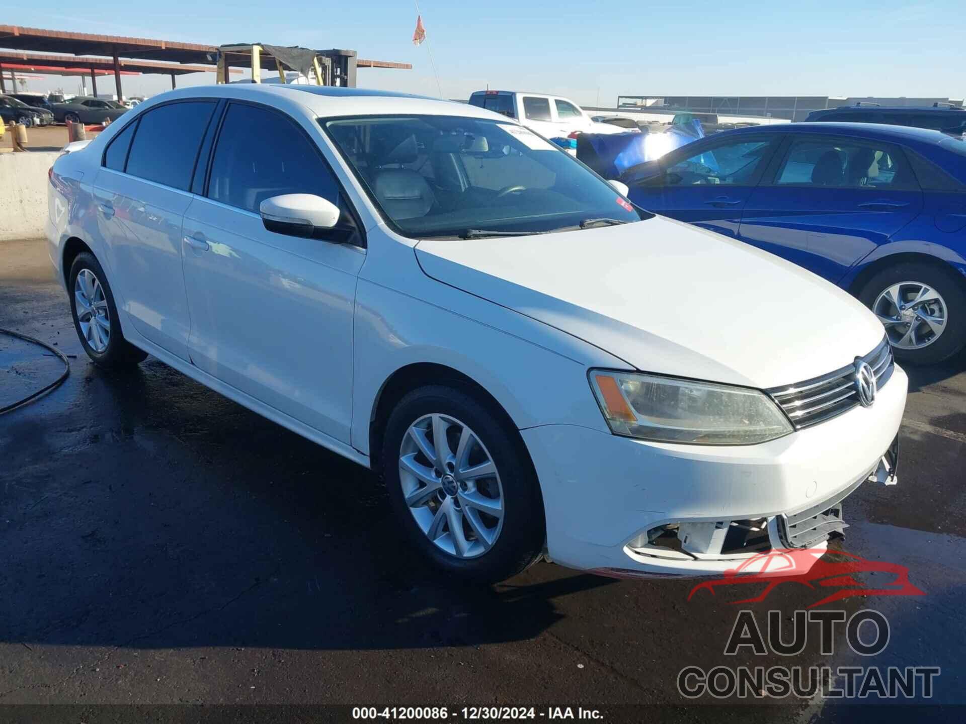 VOLKSWAGEN JETTA 2013 - 3VWDX7AJ9DM288940