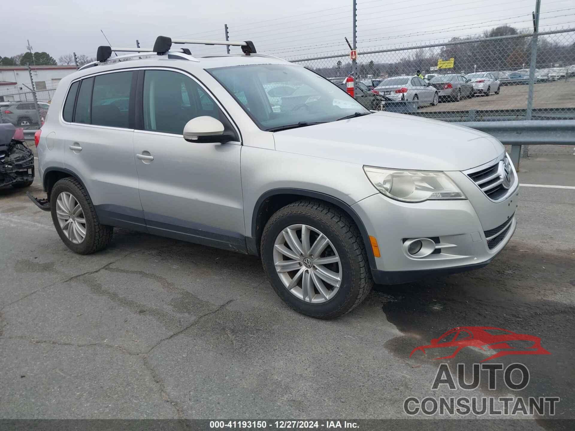 VOLKSWAGEN TIGUAN 2010 - WVGBV7AX4AW510022