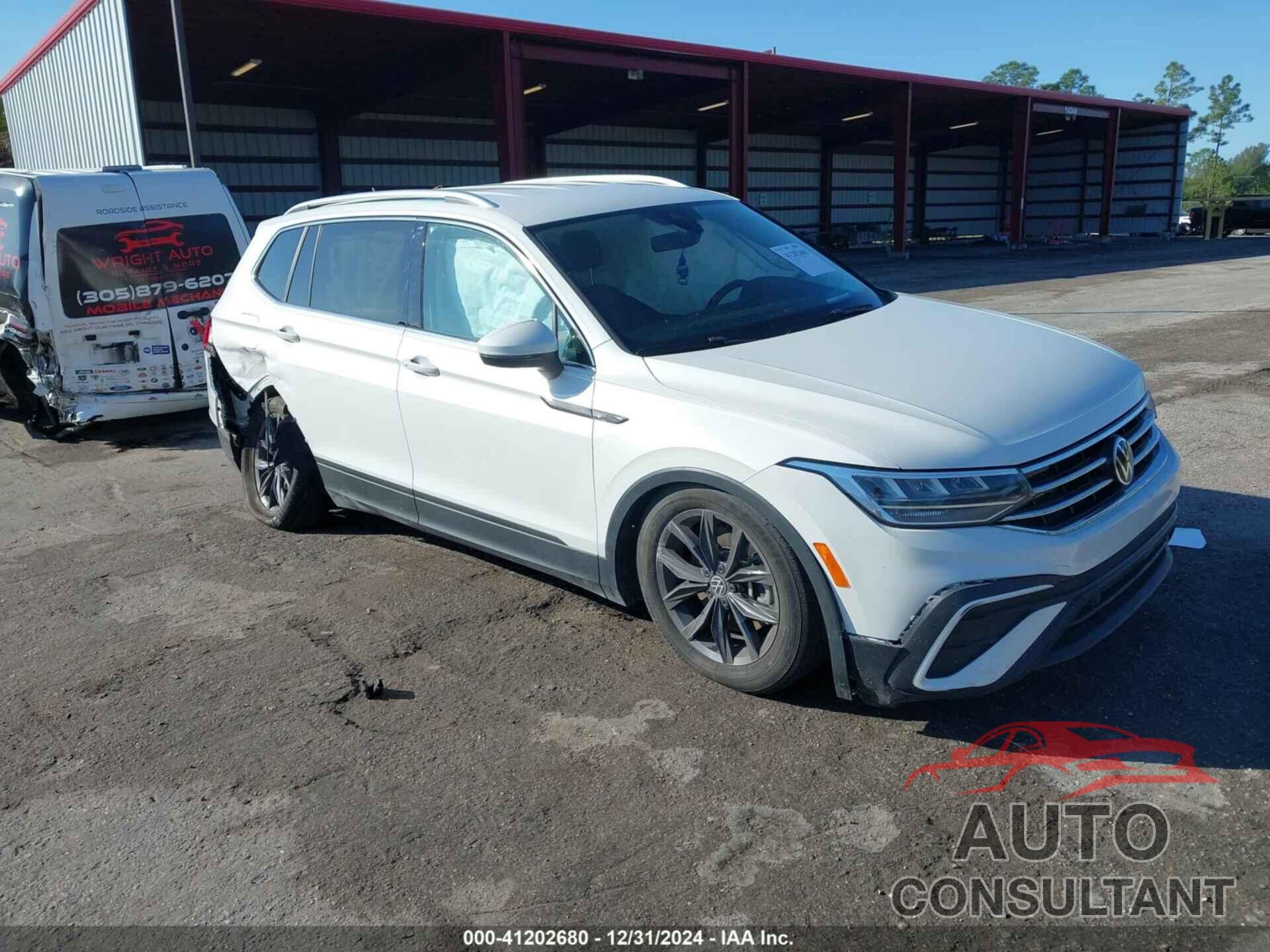 VOLKSWAGEN TIGUAN 2023 - 3VV3B7AX8PM113103