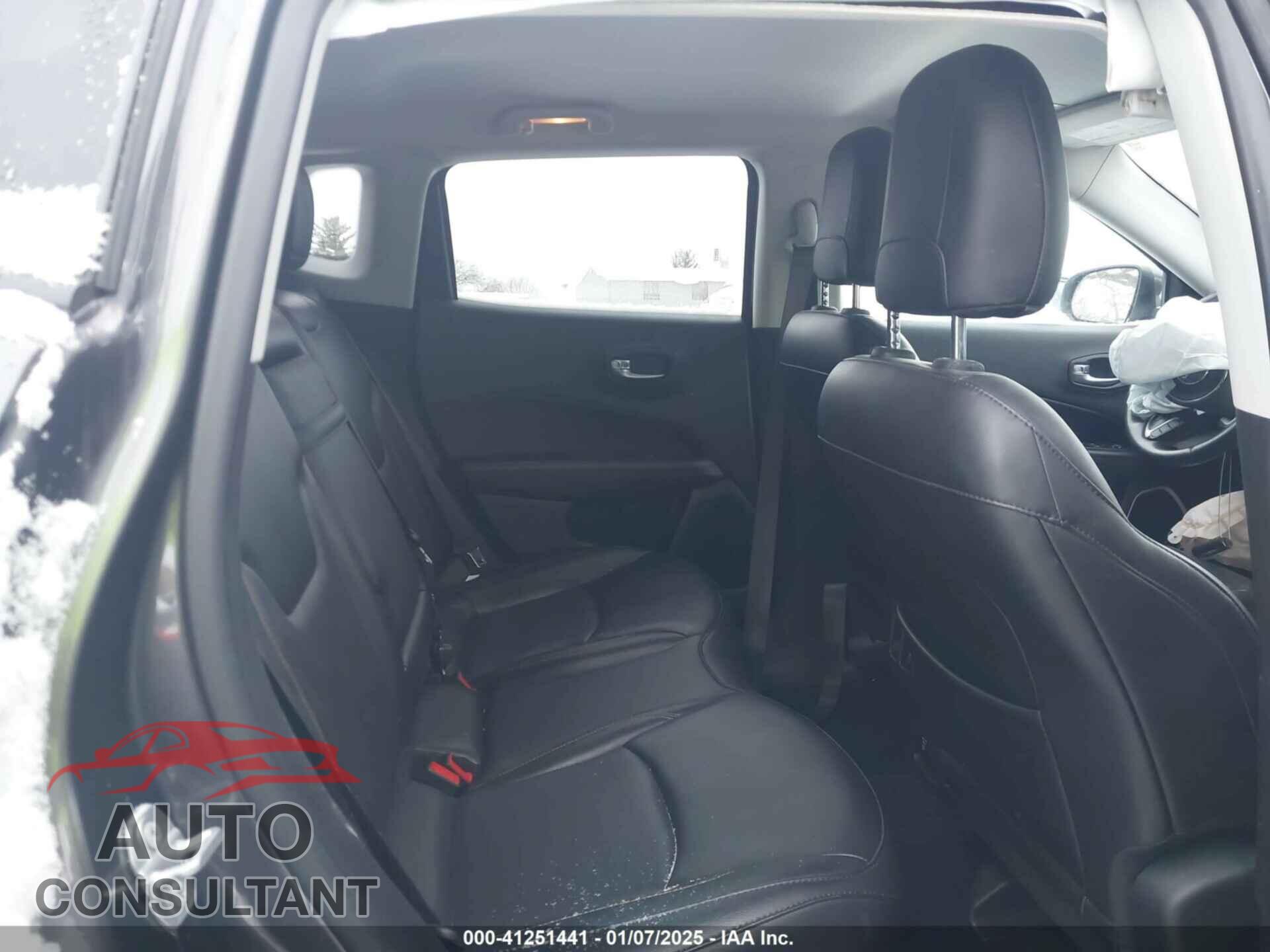 JEEP COMPASS 2019 - 3C4NJDCB3KT683020