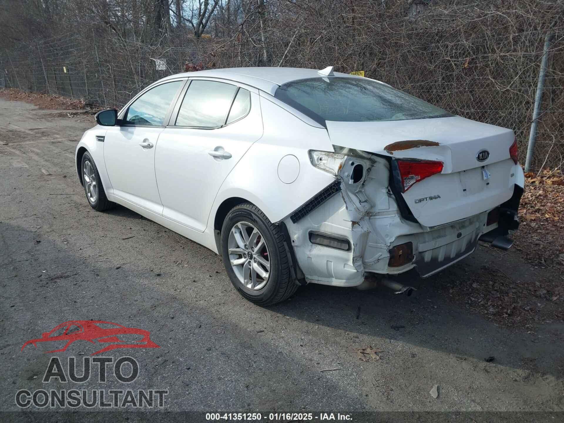 KIA OPTIMA 2011 - KNAGM4A73B5160110