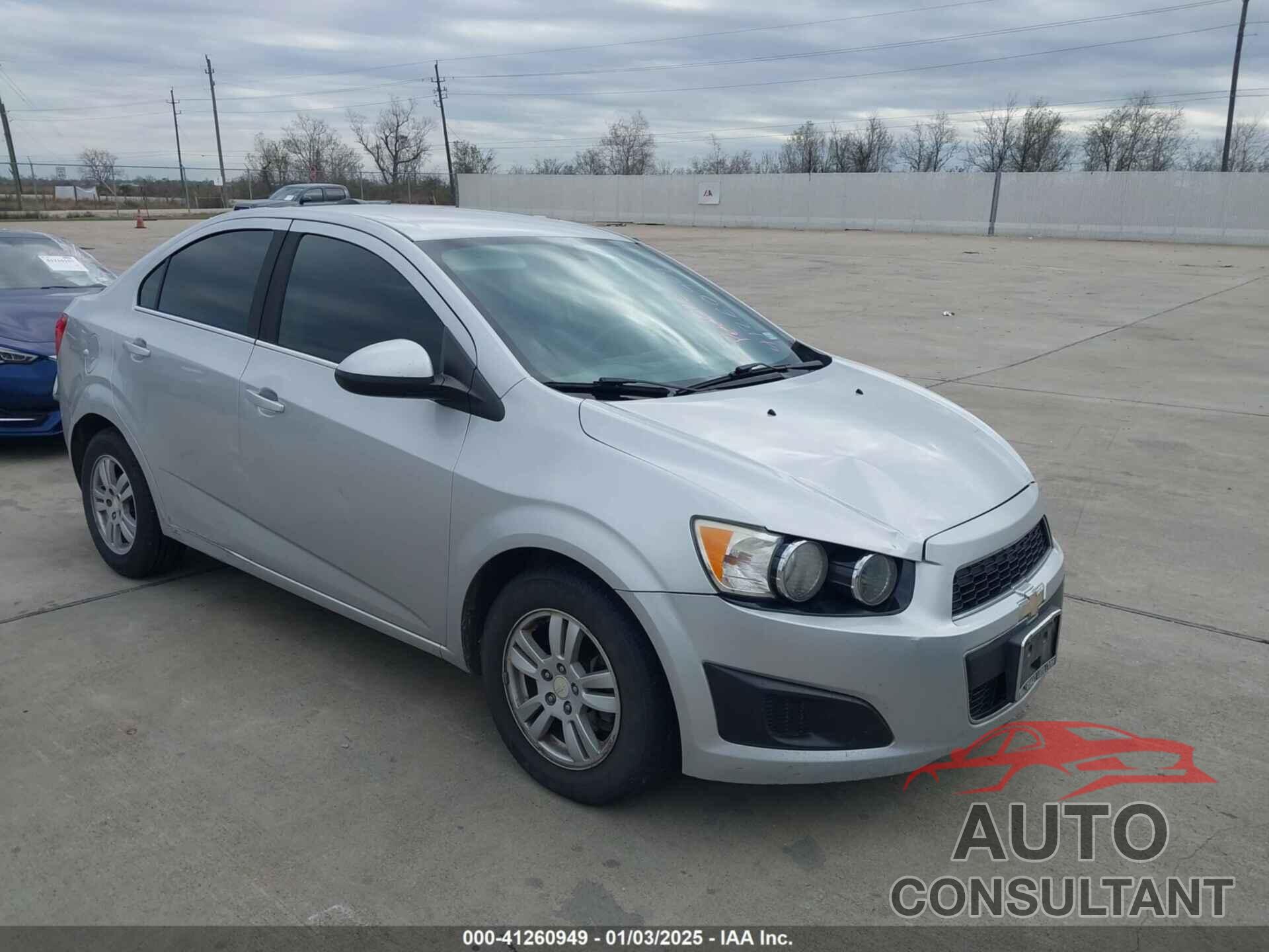 CHEVROLET SONIC 2015 - 1G1JC5SH0F4200267