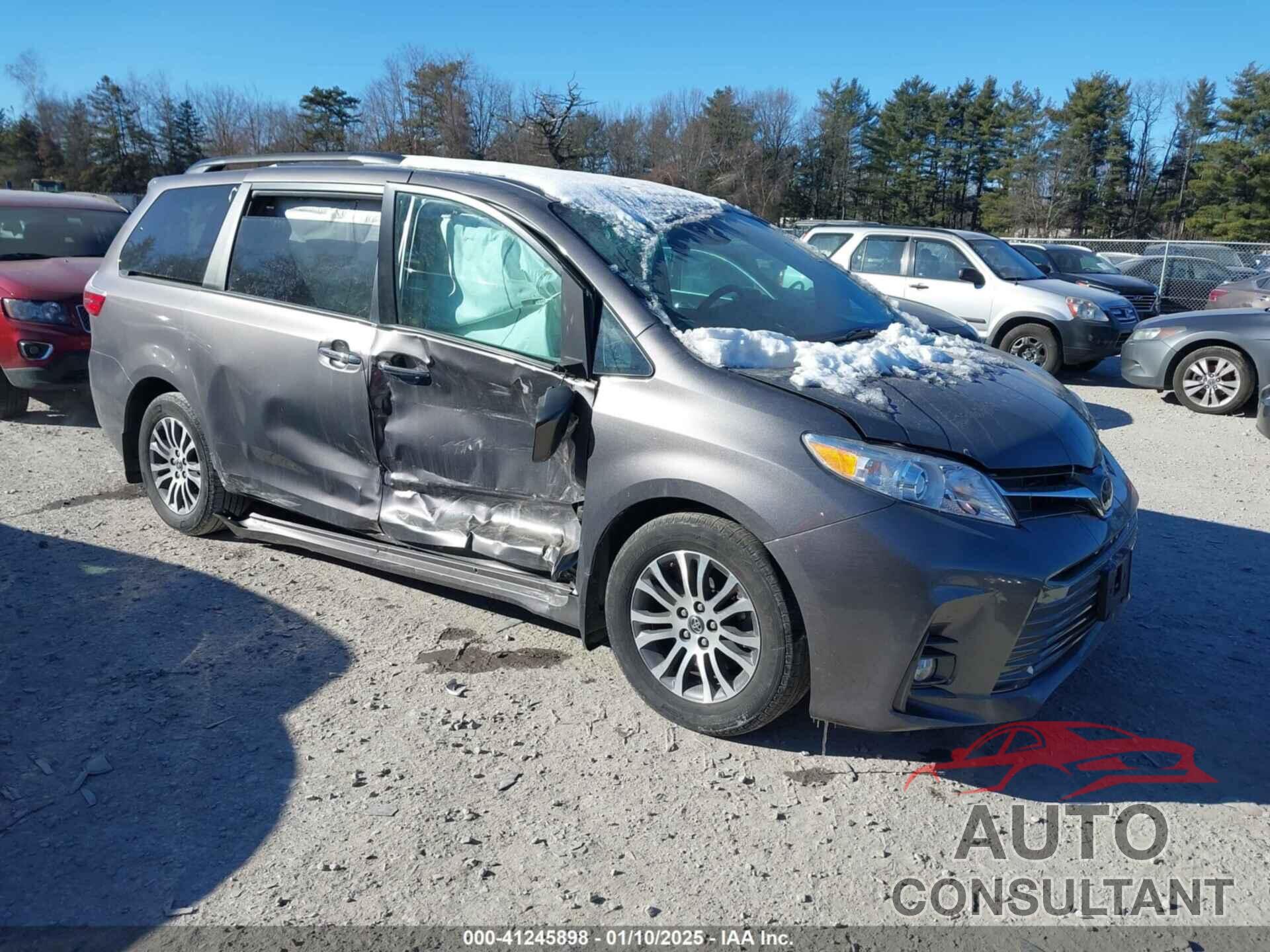 TOYOTA SIENNA 2018 - 5TDYZ3DC3JS930603