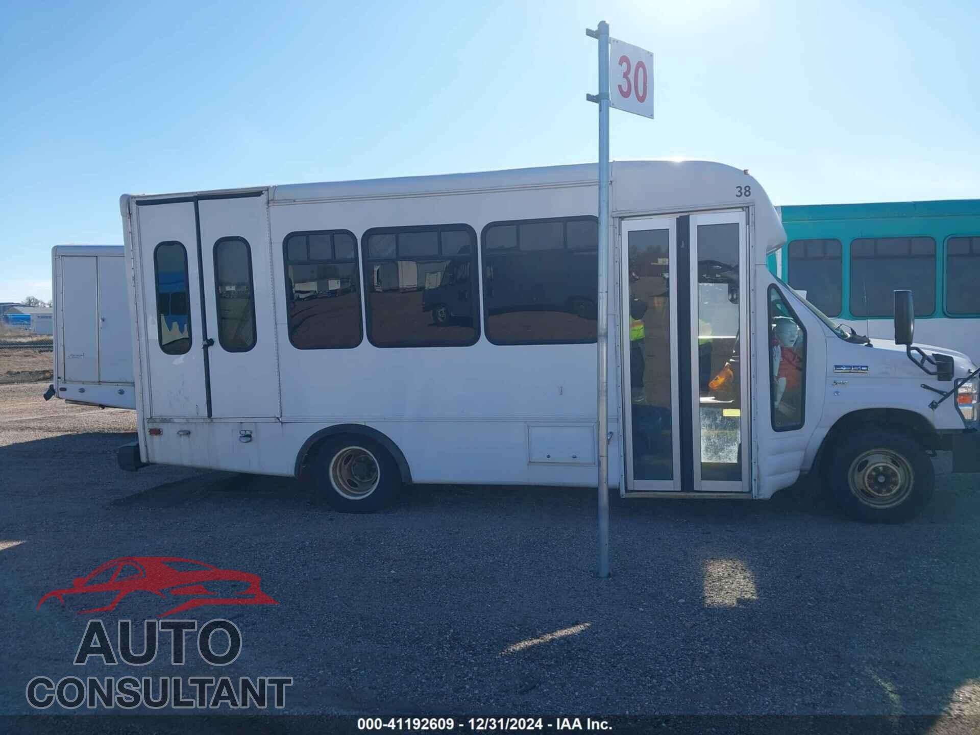 FORD E-350 CUTAWAY 2012 - 1FDEE3FL4CDB19057