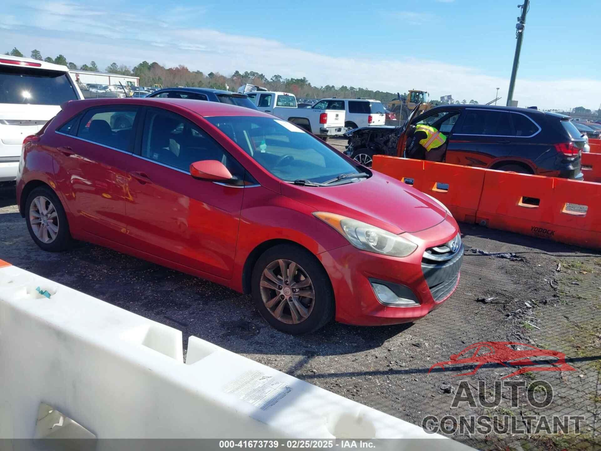 HYUNDAI ELANTRA GT 2014 - KMHD35LH3EU170050