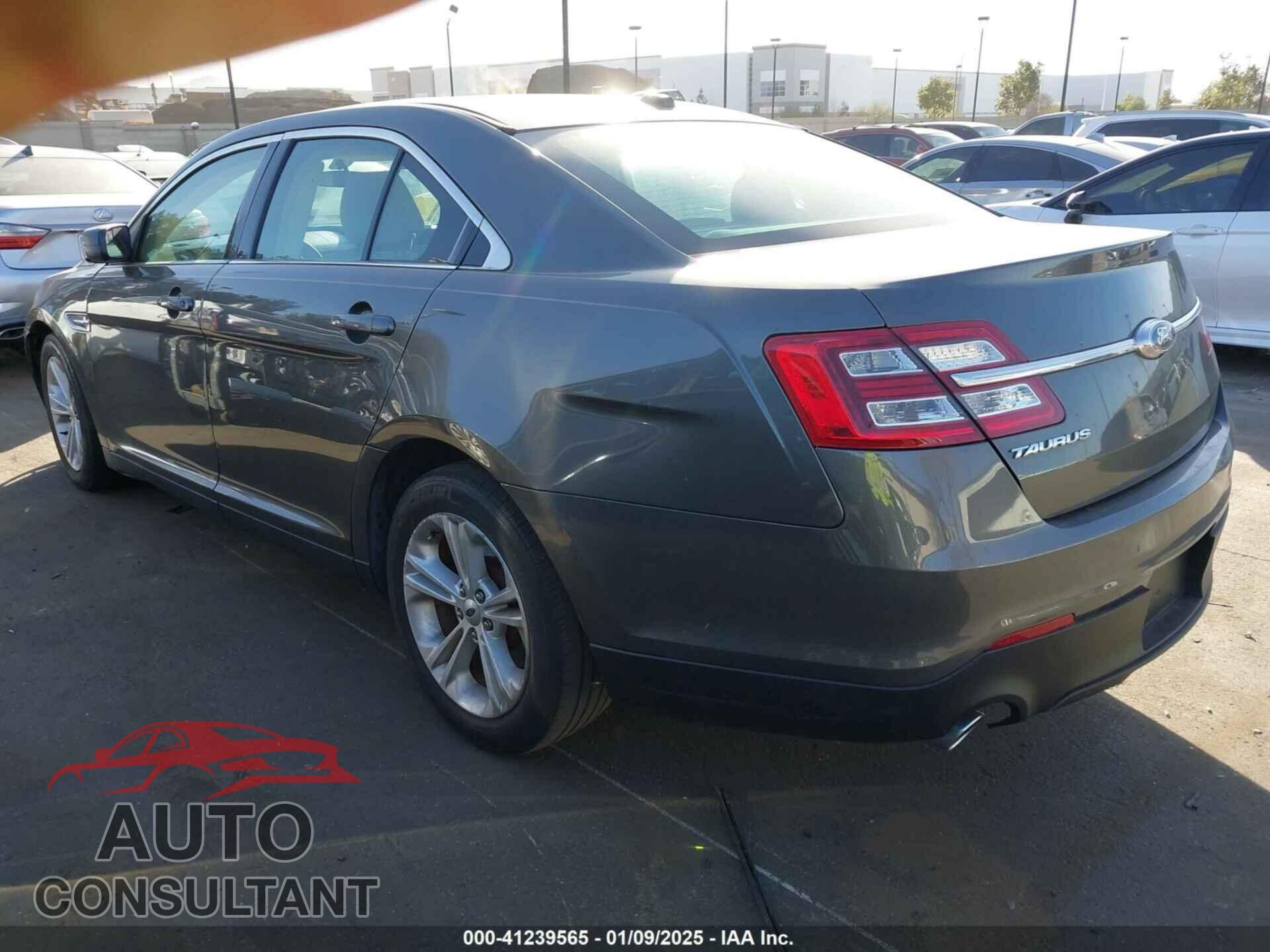 FORD TAURUS 2015 - 1FAHP2D87FG200549