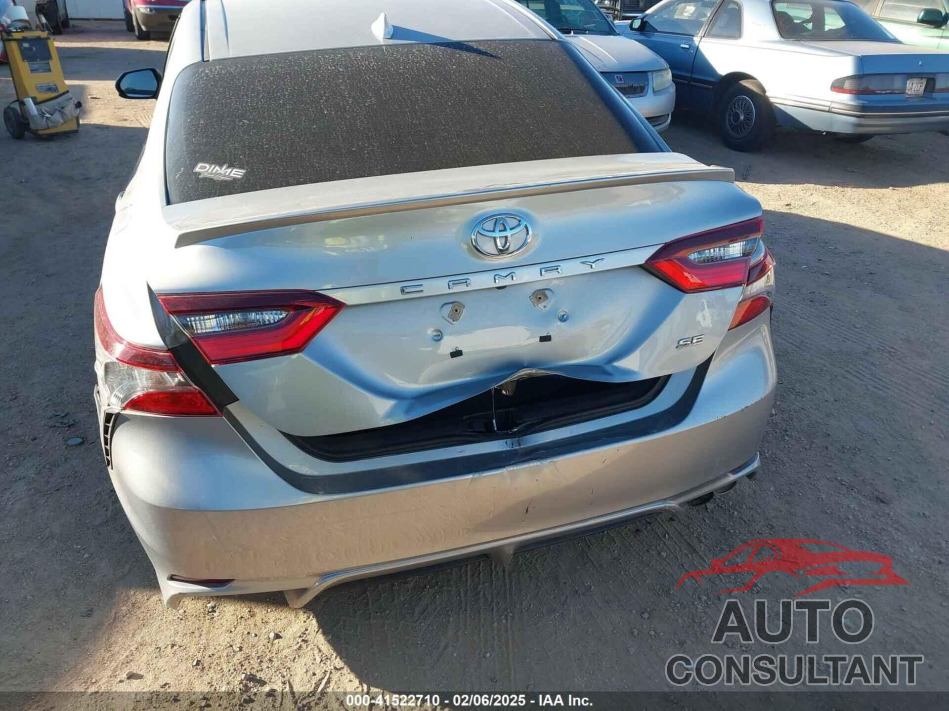 TOYOTA CAMRY 2021 - 4T1G11AK0MU427612