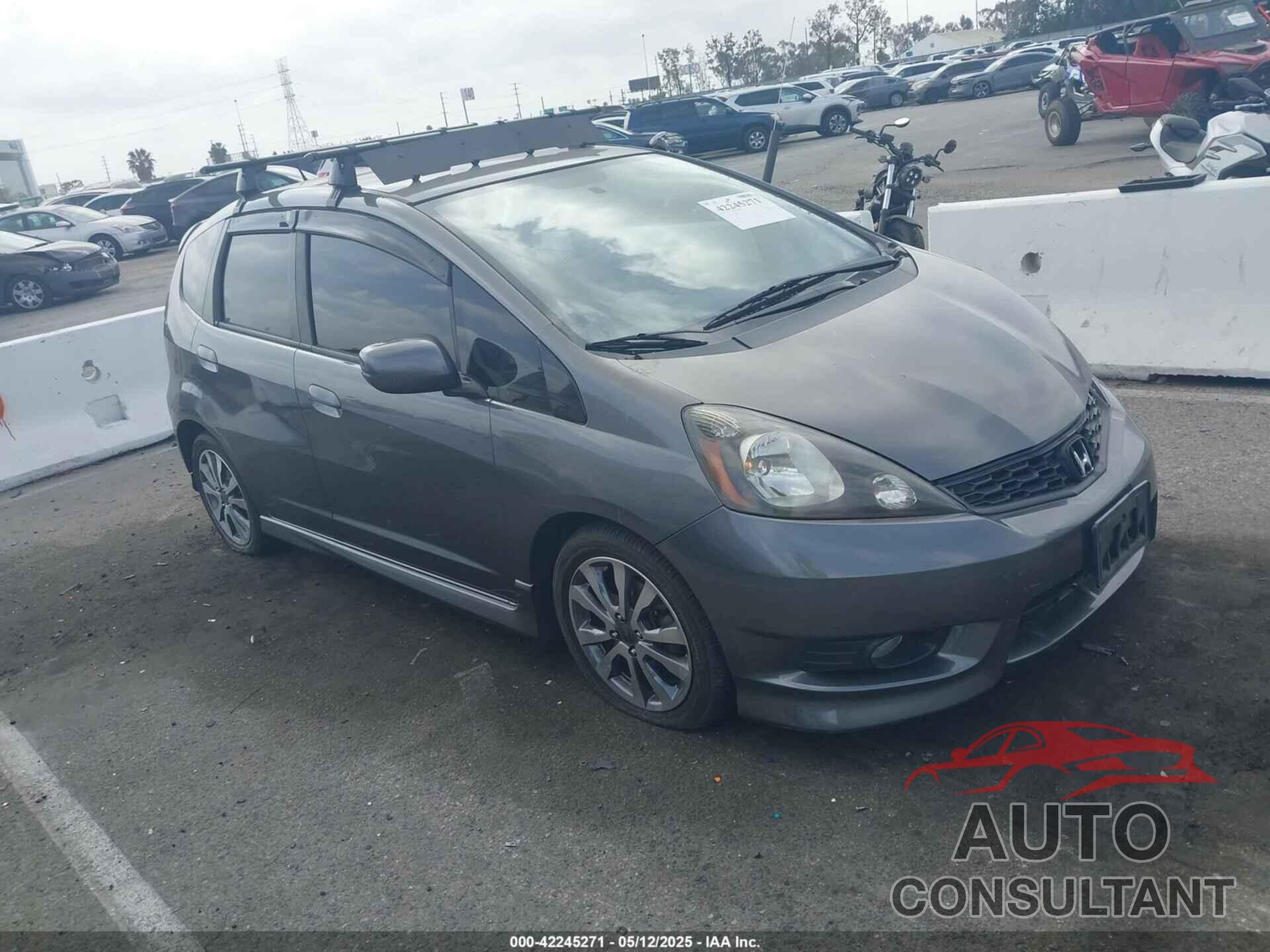 HONDA FIT 2013 - JHMGE8H5XDC016417