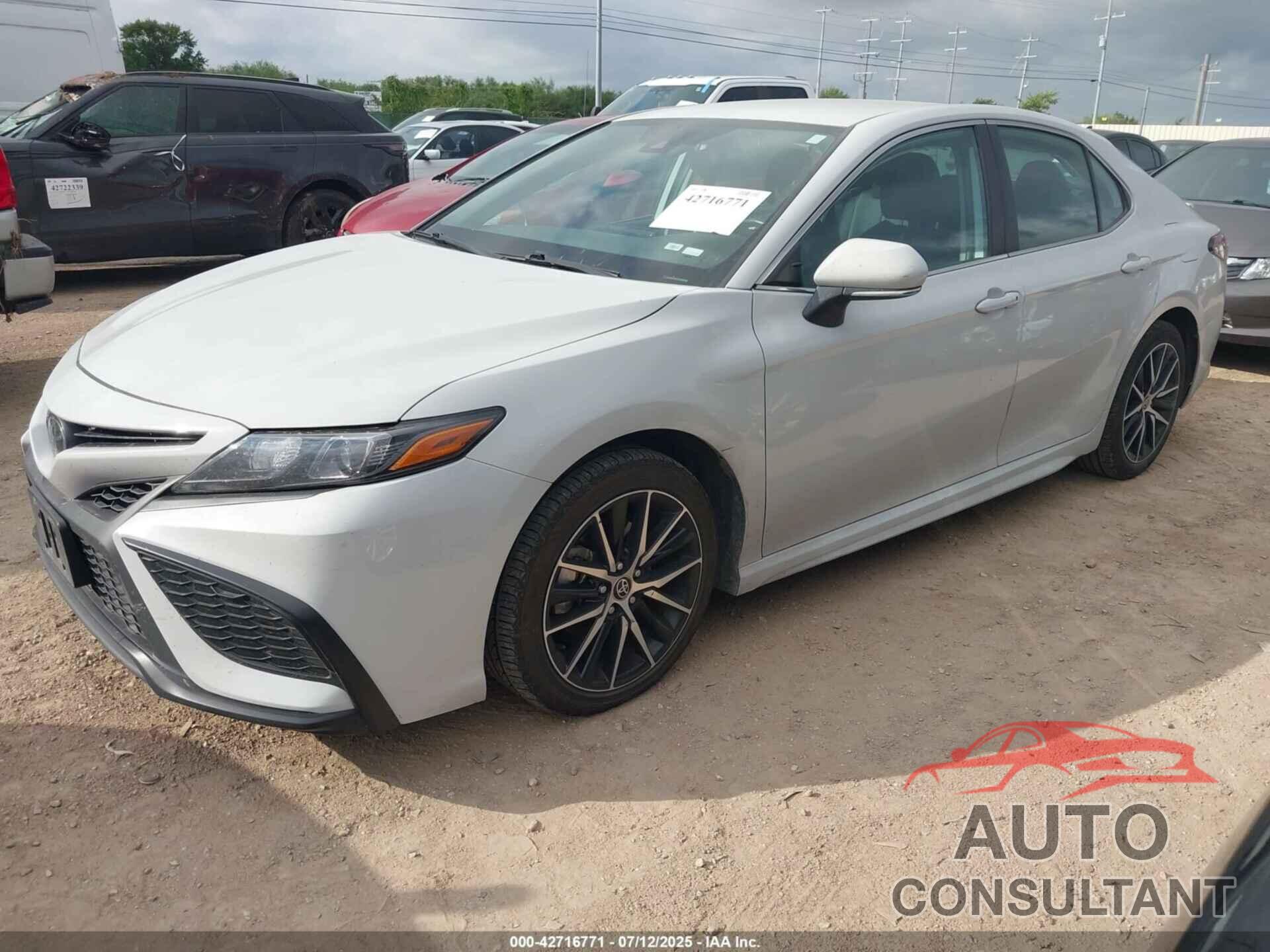 TOYOTA CAMRY 2023 - 4T1G11AKXPU128889