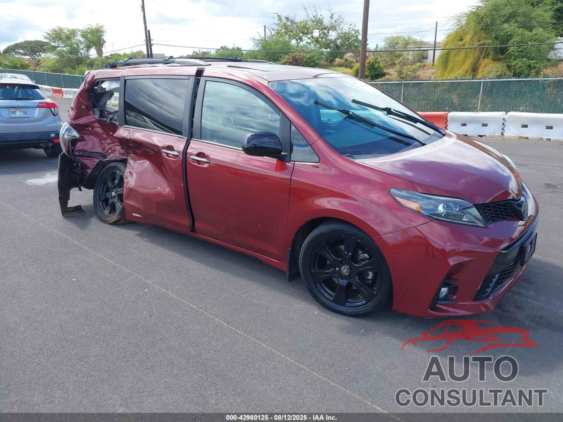 TOYOTA SIENNA 2020 - 5TDXZ3DC1LS073065