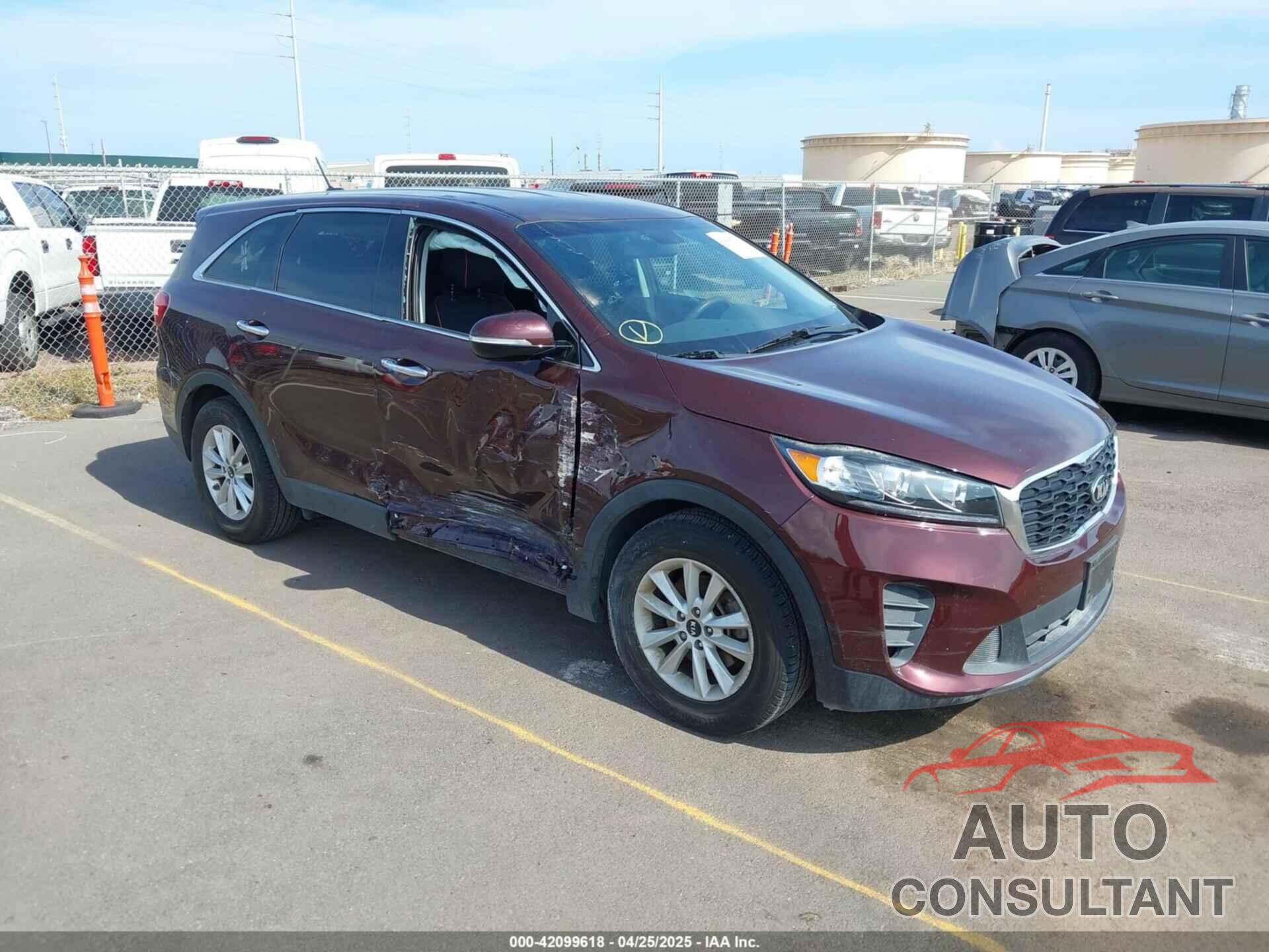KIA SORENTO 2019 - 5XYPG4A58KG565461