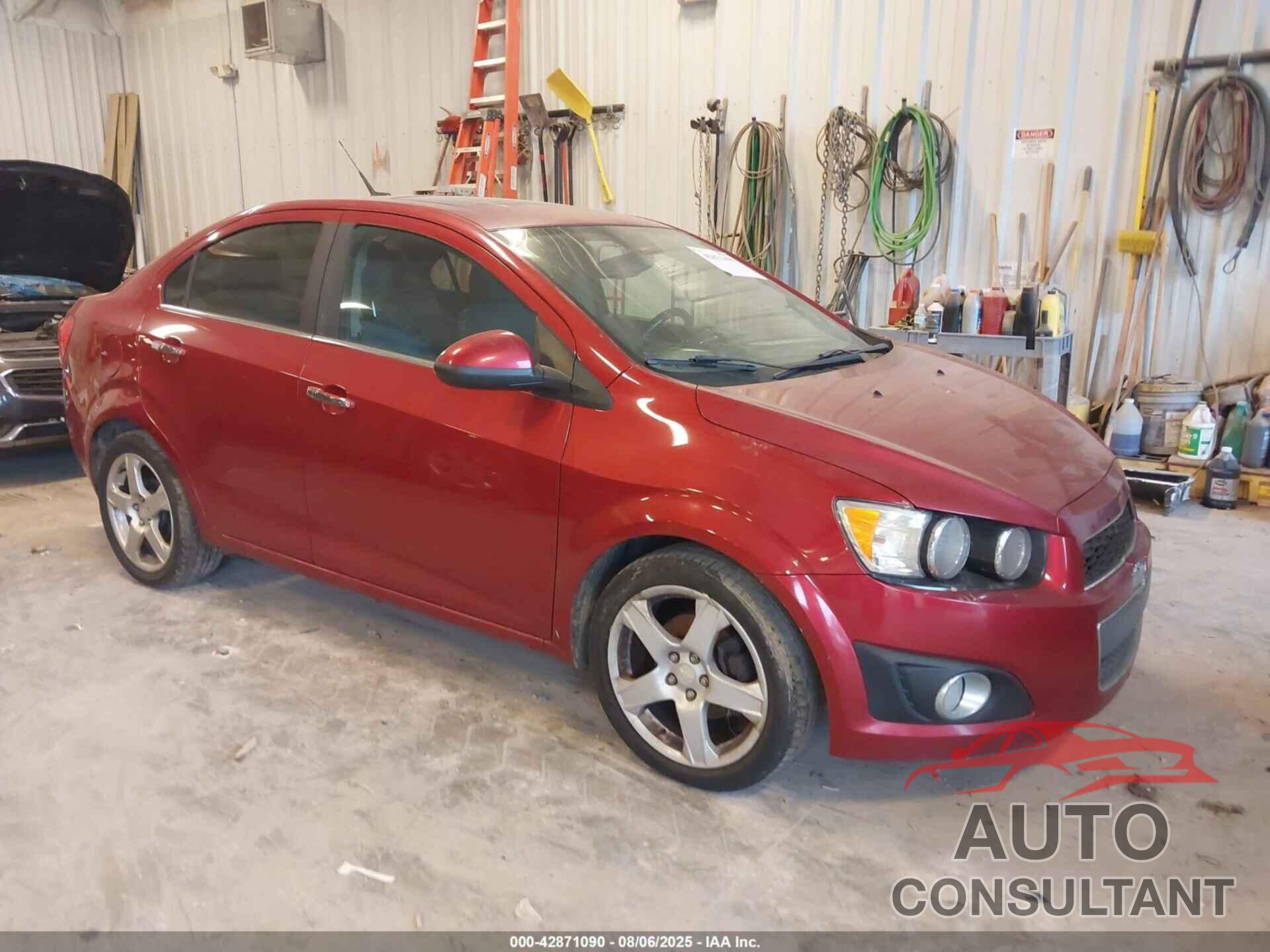 CHEVROLET SONIC 2012 - 1G1JE5SH6C4218844
