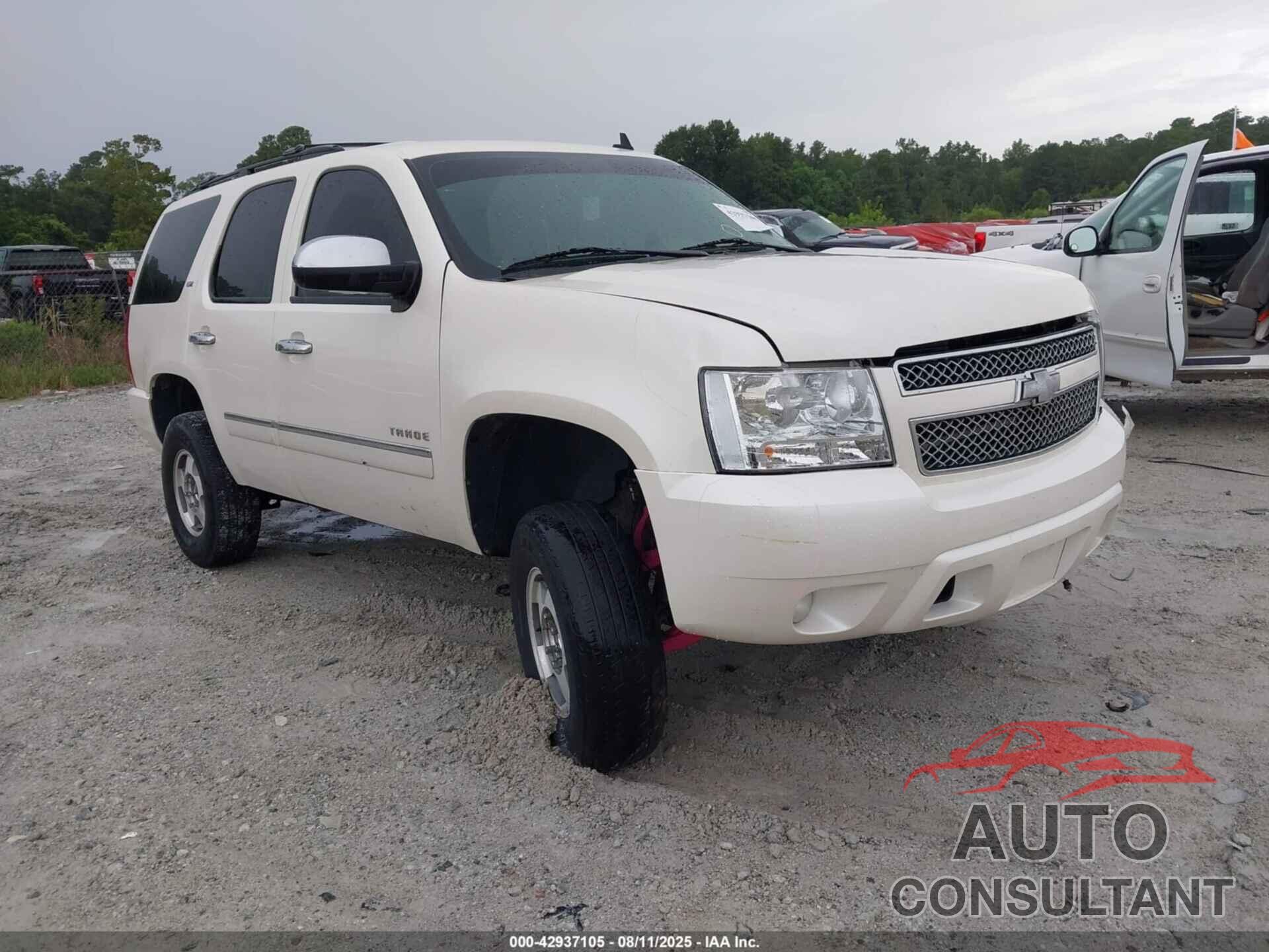 CHEVROLET TAHOE 2011 - 1GNSCCE01BR178516