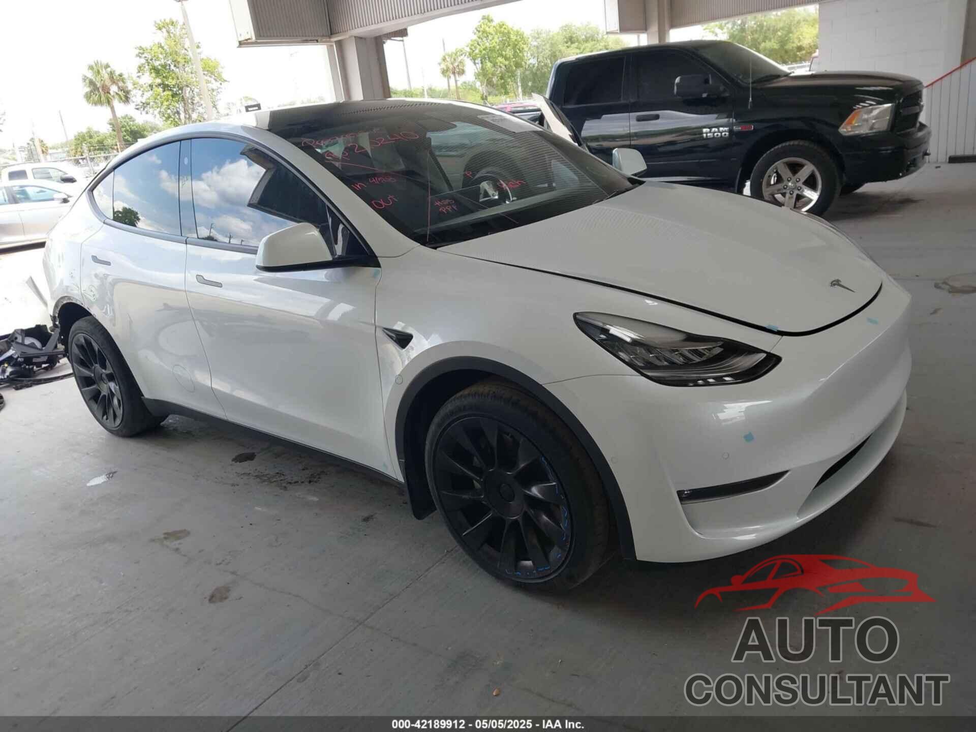 TESLA MODEL Y 2022 - 7SAYGDEE7NF460942