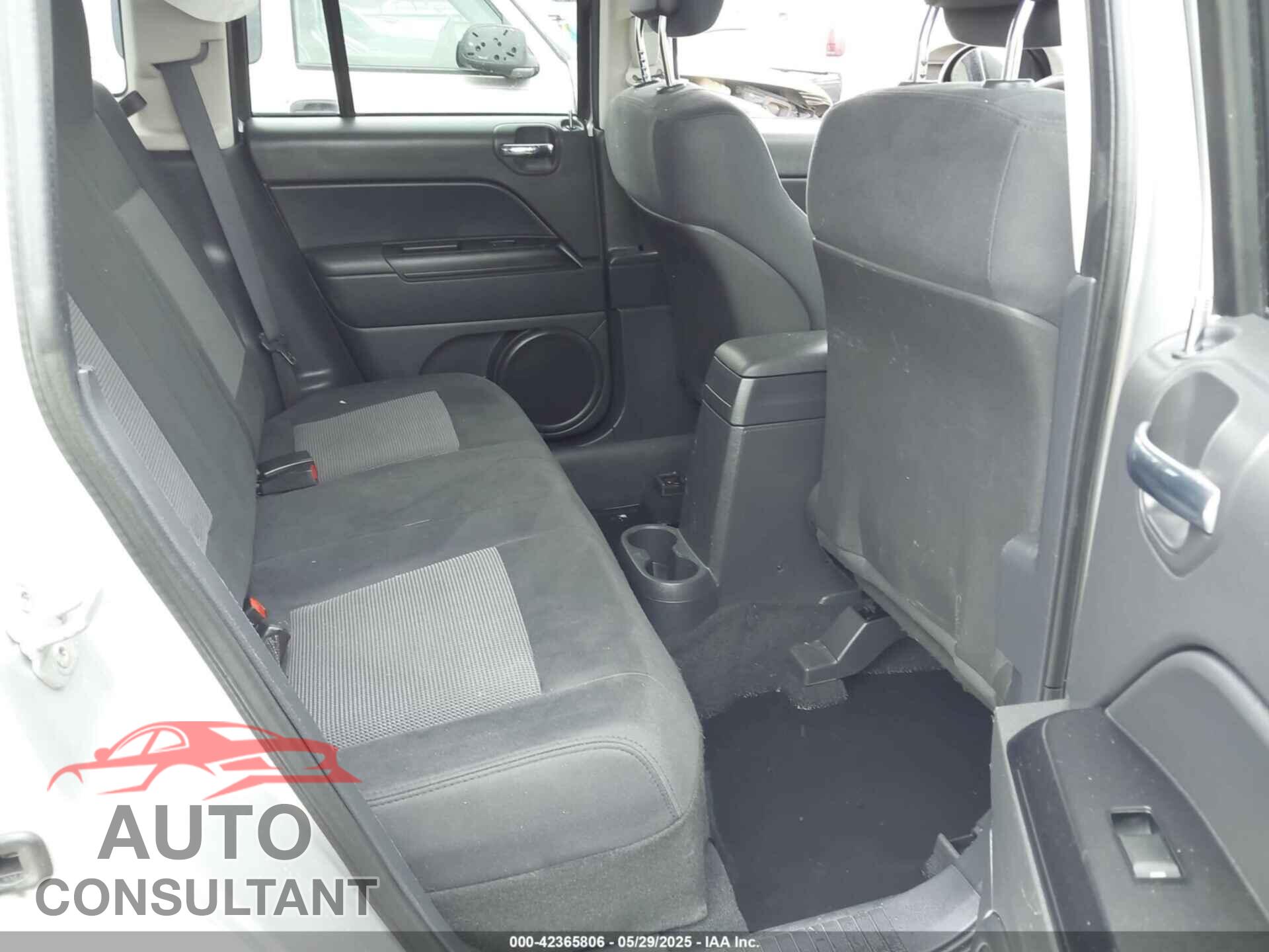 JEEP COMPASS 2012 - 1C4NJCBBXCD539032