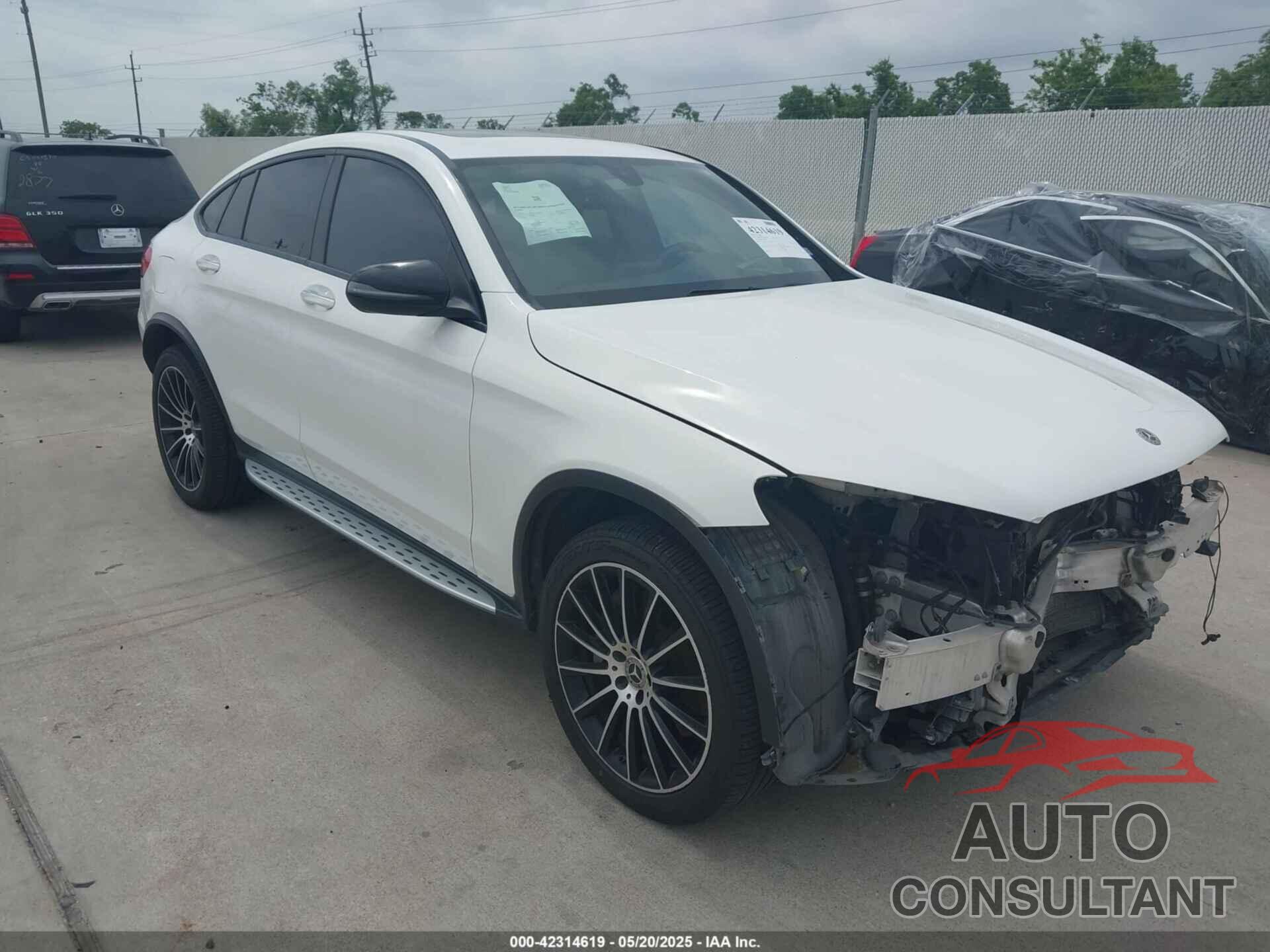 MERCEDES-BENZ GLC 300 COUPE 2018 - WDC0J4KB1JF294231