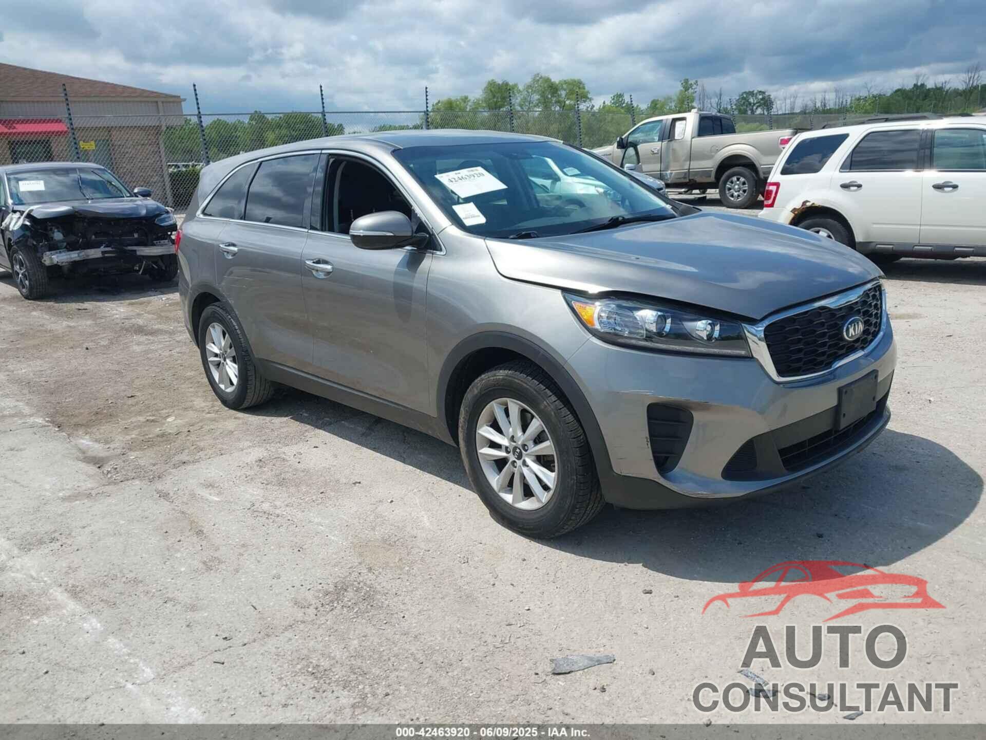 KIA SORENTO 2019 - 5XYPG4A31KG478984