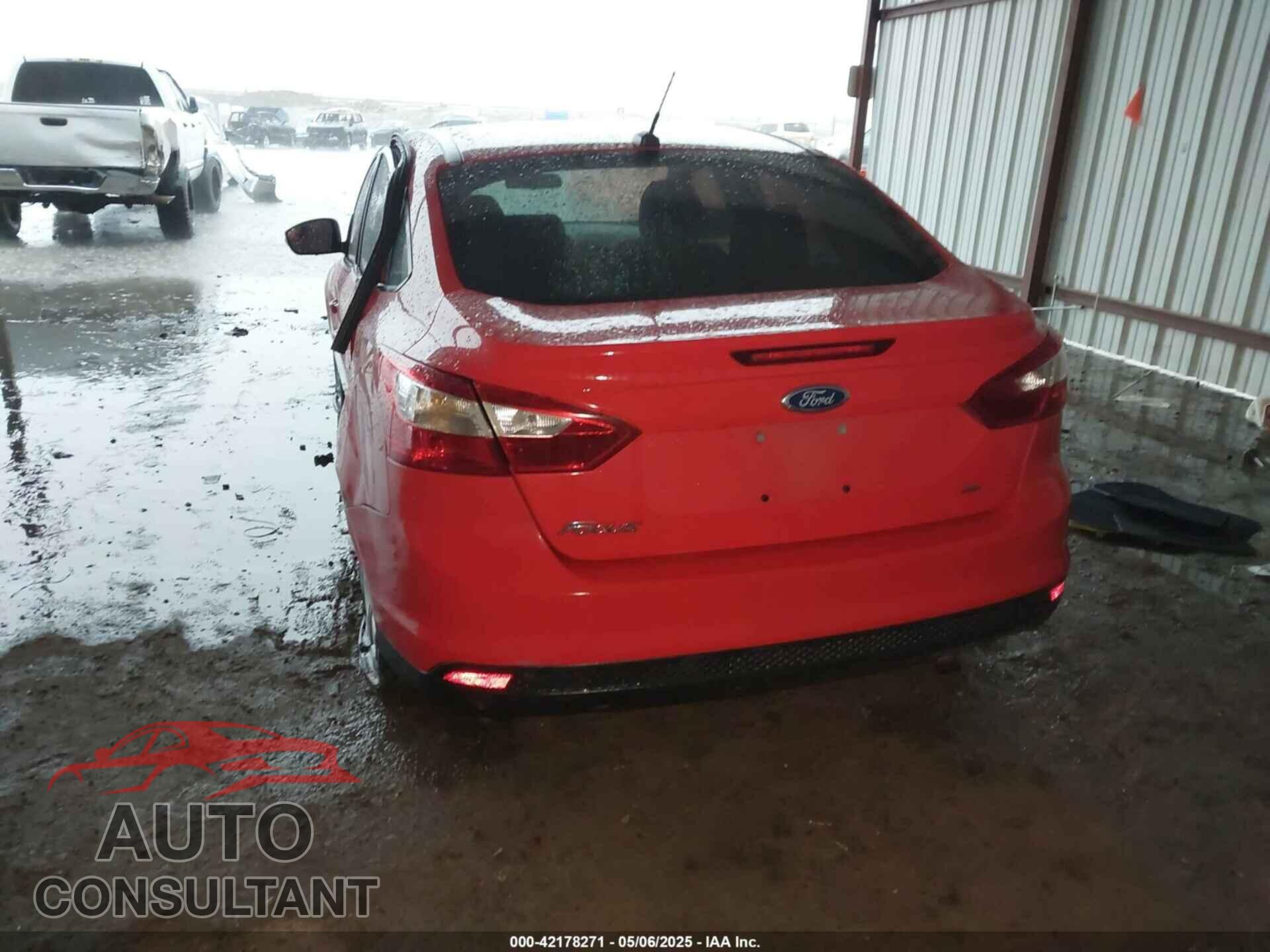 FORD FOCUS 2013 - 1FADP3F23DL152601