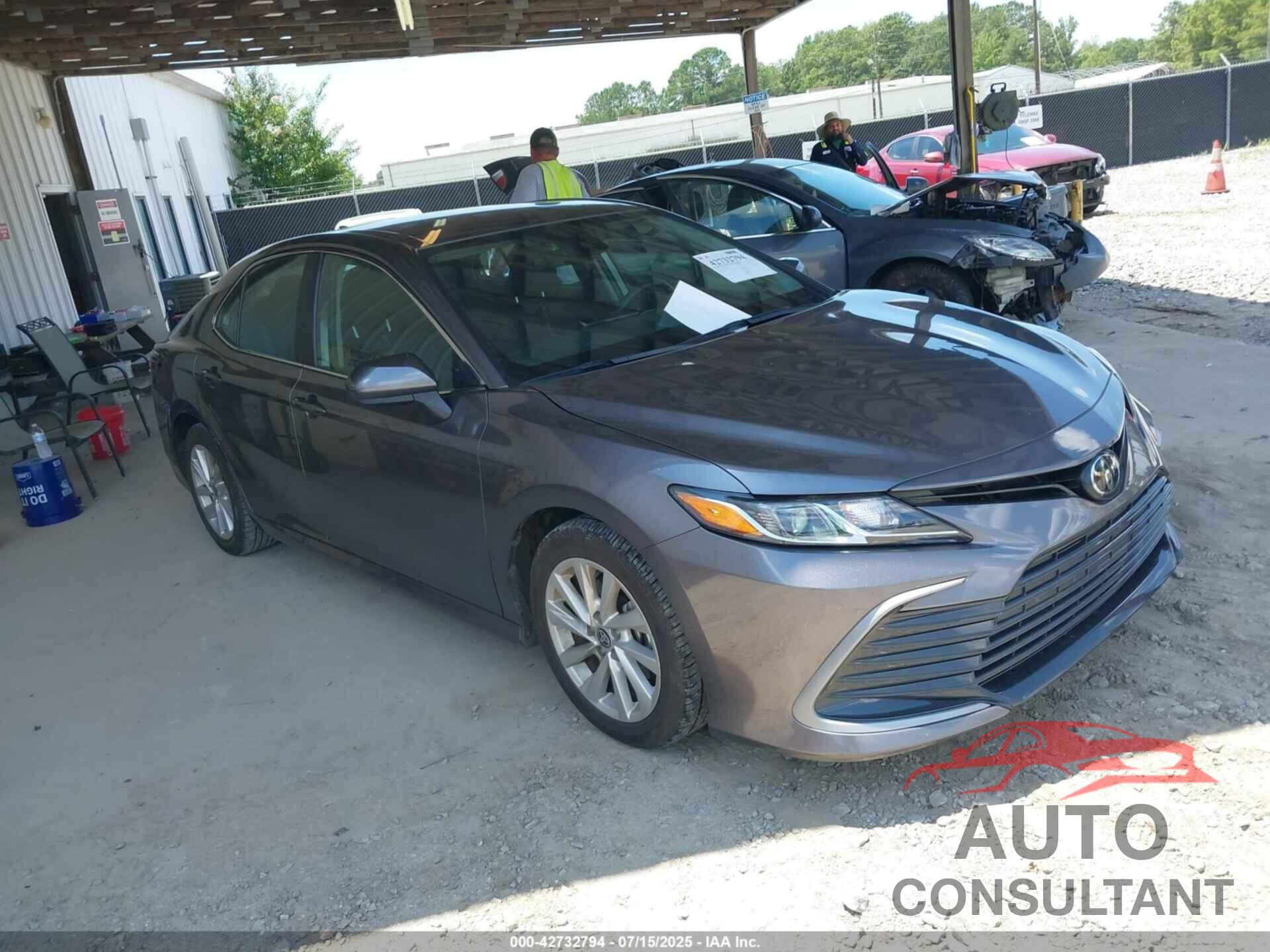 TOYOTA CAMRY 2024 - 4T1C11AK3RU201814