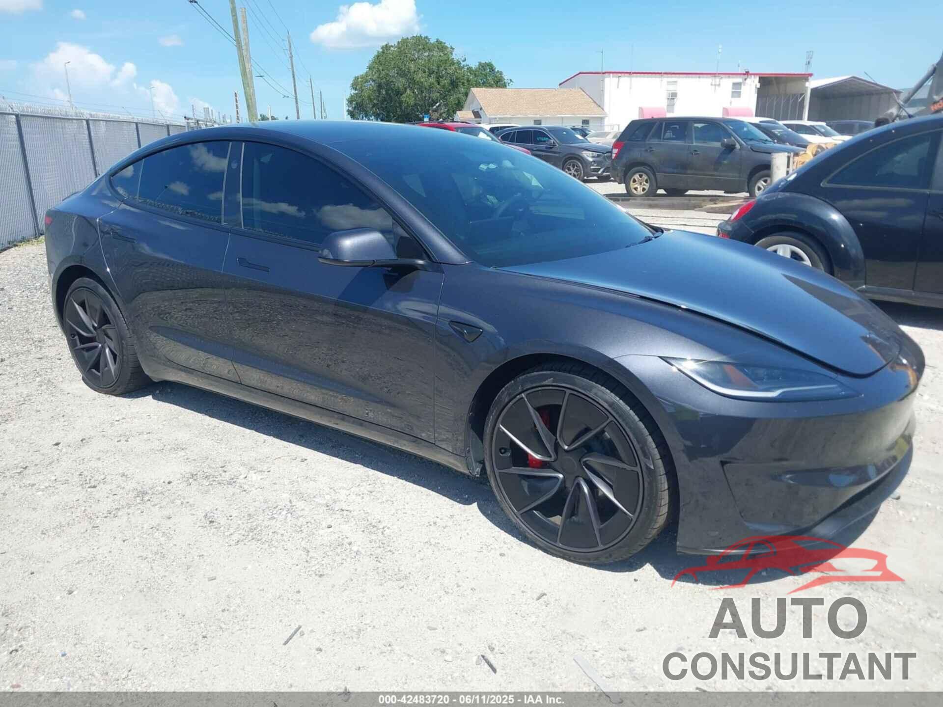 TESLA MODEL 3 2024 - 5YJ3E1ET1RF821629