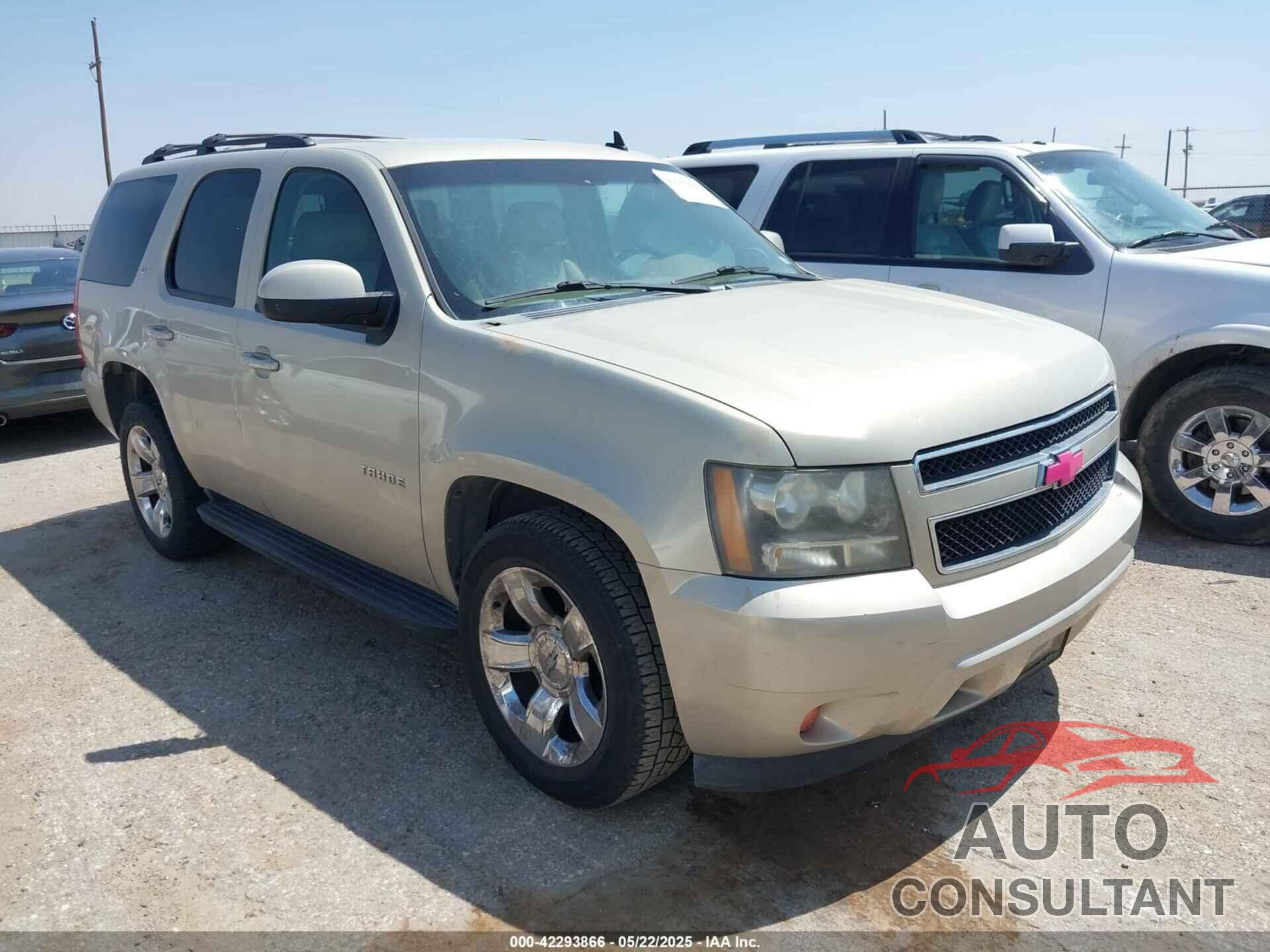 CHEVROLET TAHOE 2011 - 1GNSCBE08BR108649
