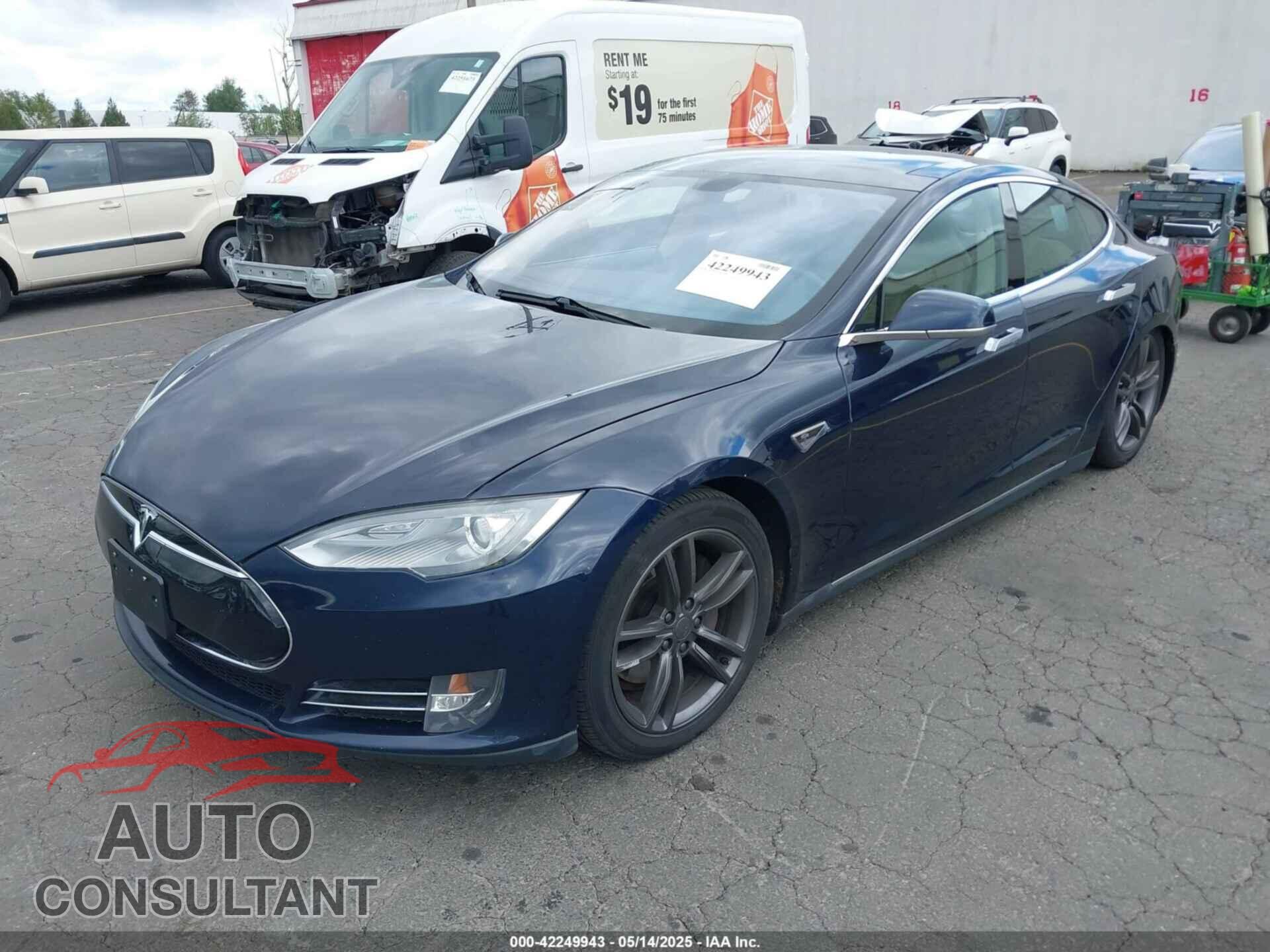 TESLA MODEL S 2013 - 5YJSA1CN1DFP05559