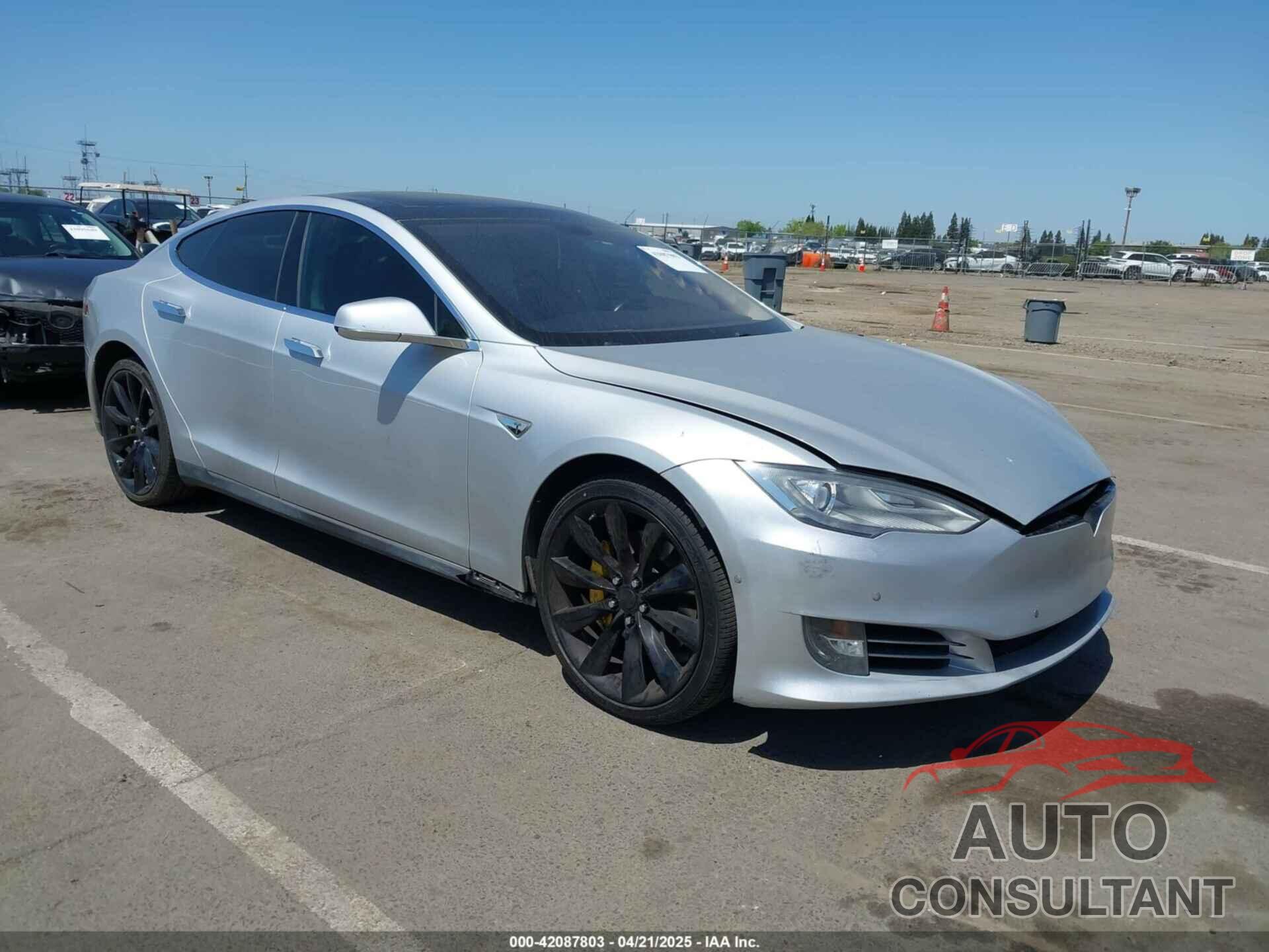 TESLA MODEL S 2013 - 5YJSA1CN5DFP11381