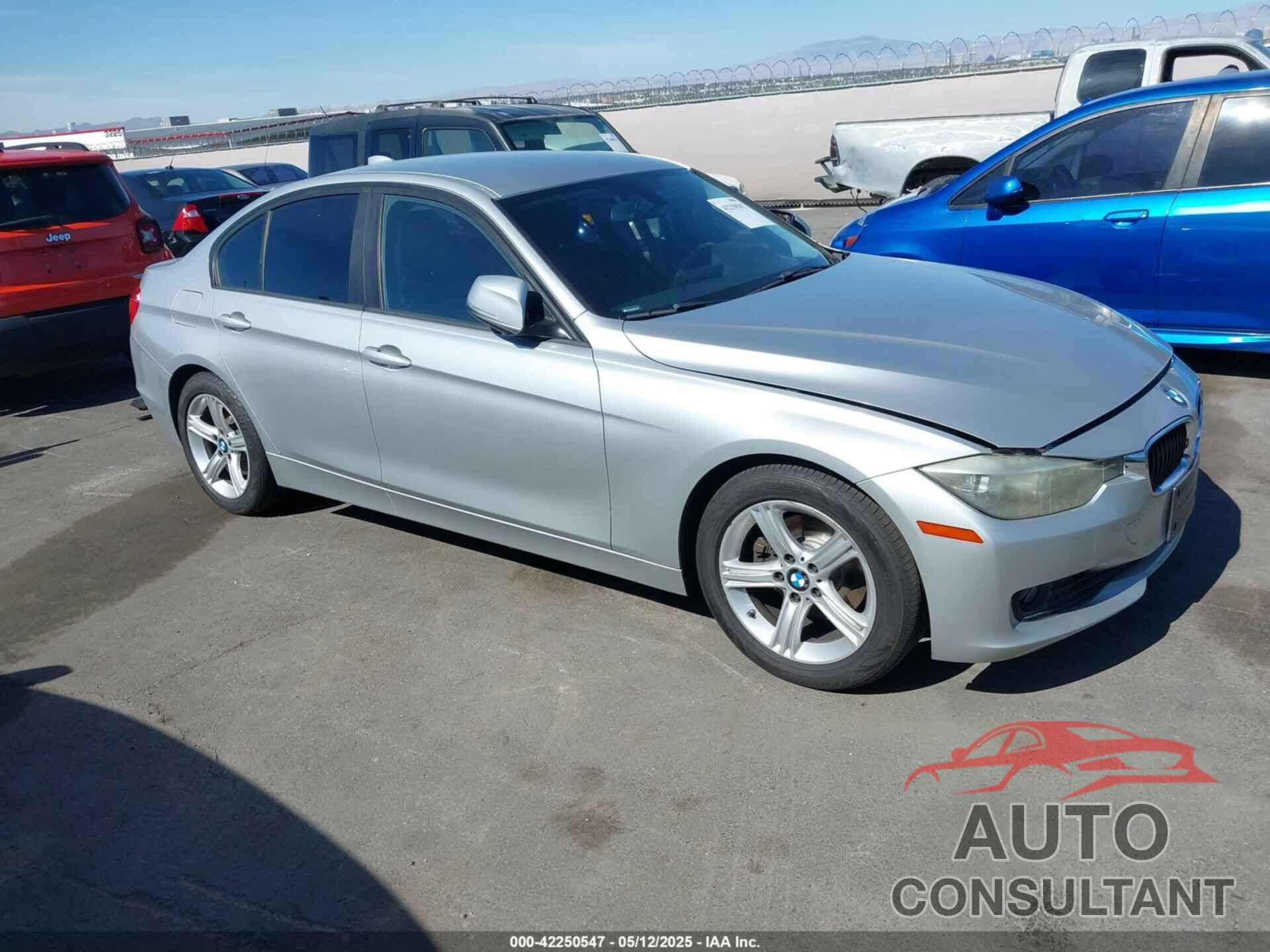 BMW 328I 2013 - WBA3C1G59DNR45594