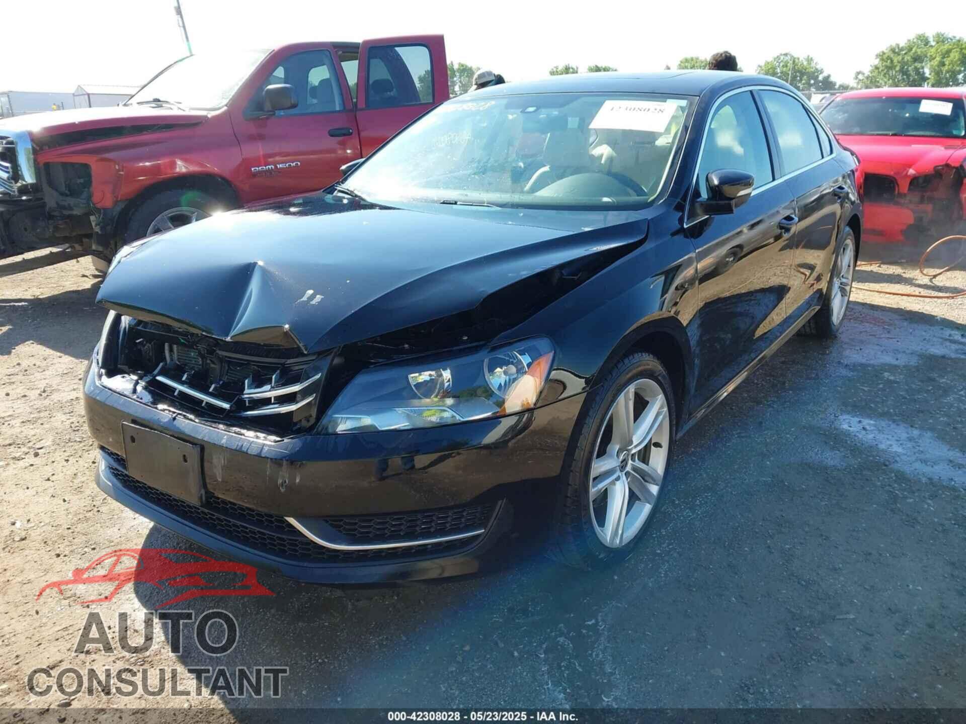 VOLKSWAGEN PASSAT 2014 - 1VWBN7A37EC002696