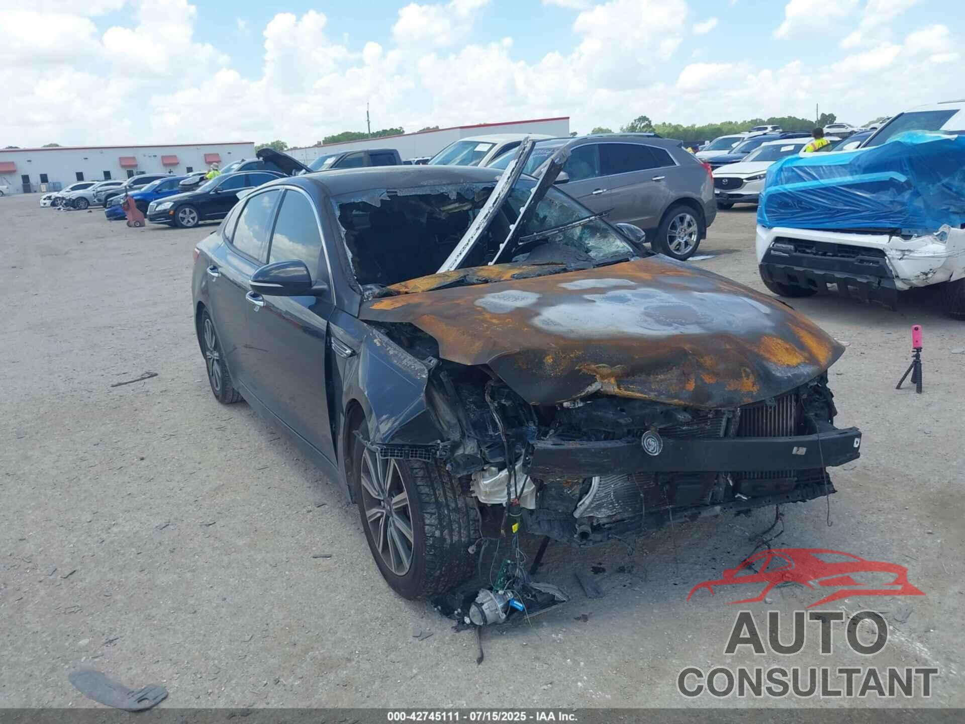 KIA OPTIMA 2019 - 5XXGU4L12KG332151