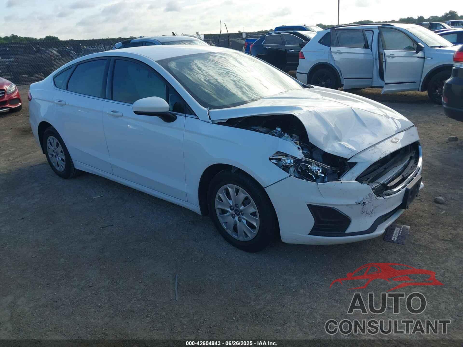 FORD FUSION 2019 - 3FA6P0G75KR249847