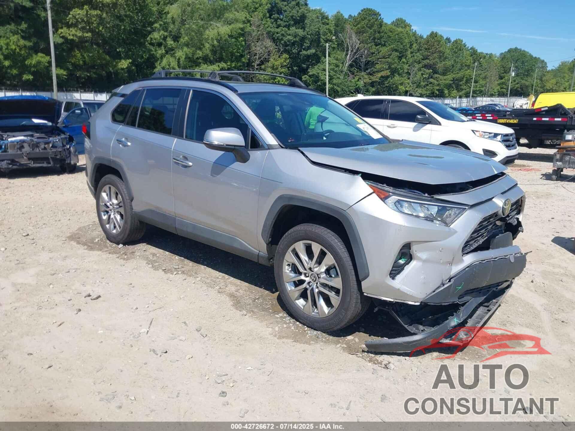 TOYOTA RAV4 2021 - 2T3Y1RFV3MC135662