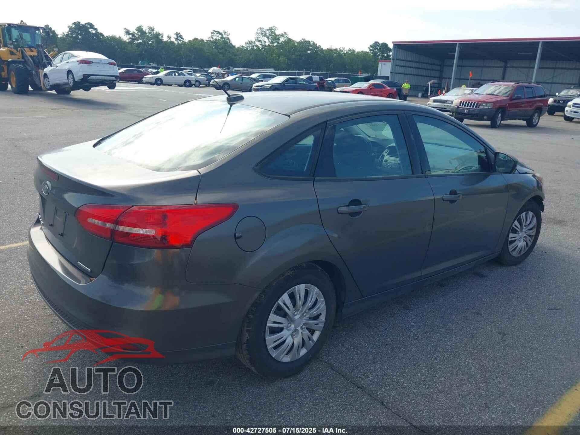 FORD FOCUS 2016 - 1FADP3E26GL367928
