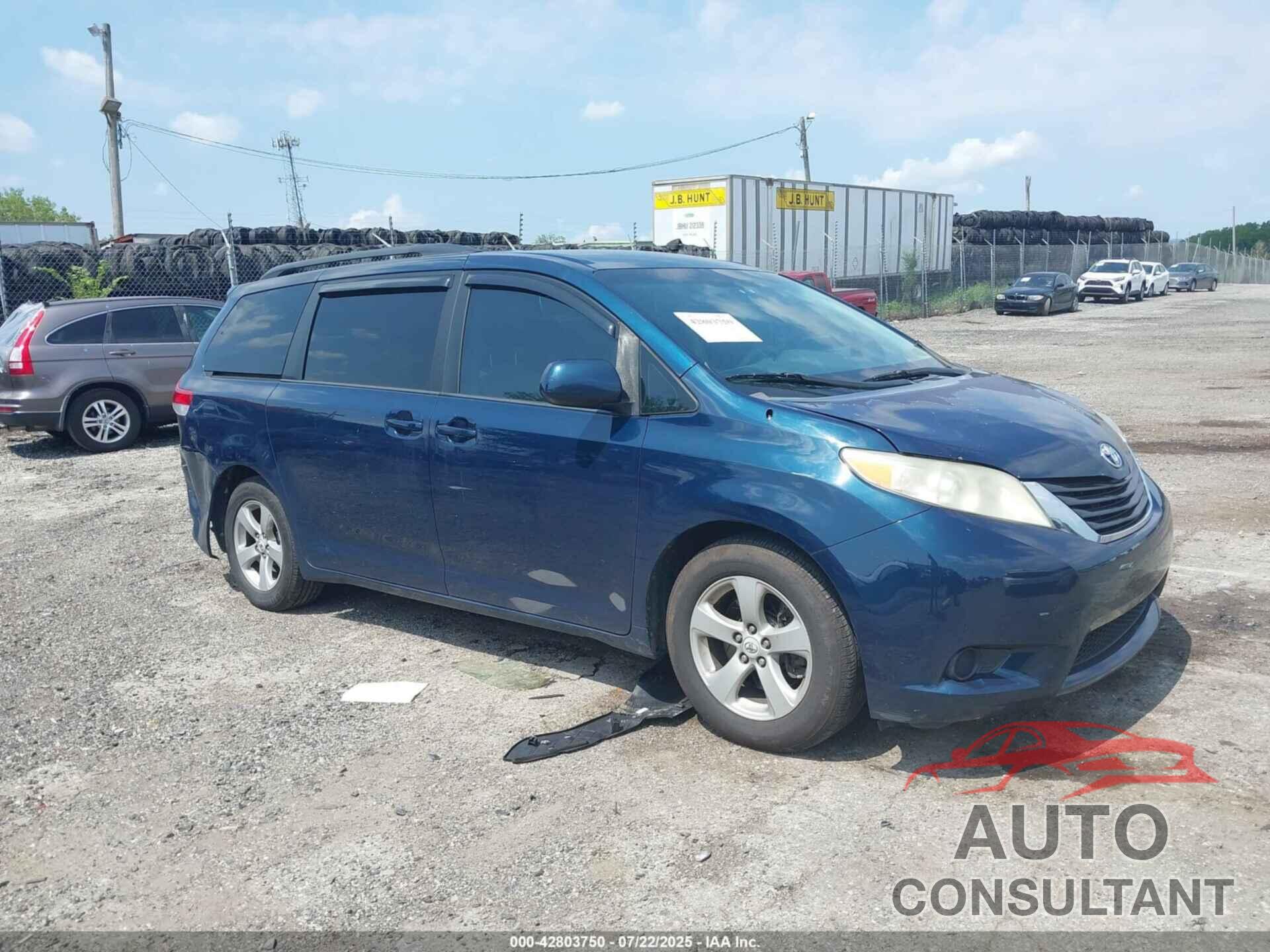 TOYOTA SIENNA 2011 - 5TDKK3DC0BS004624