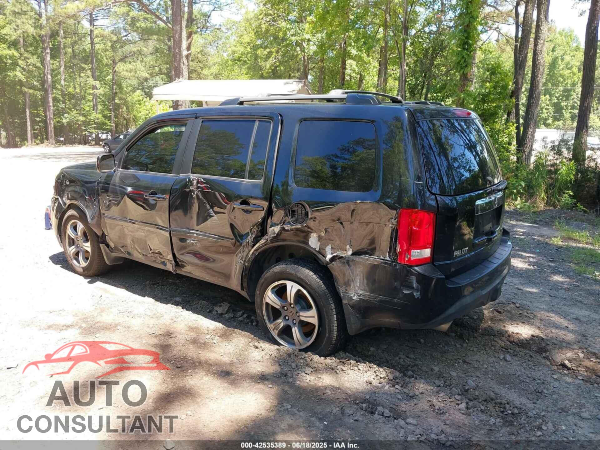 HONDA PILOT 2015 - 5FNYF4H32FB025161