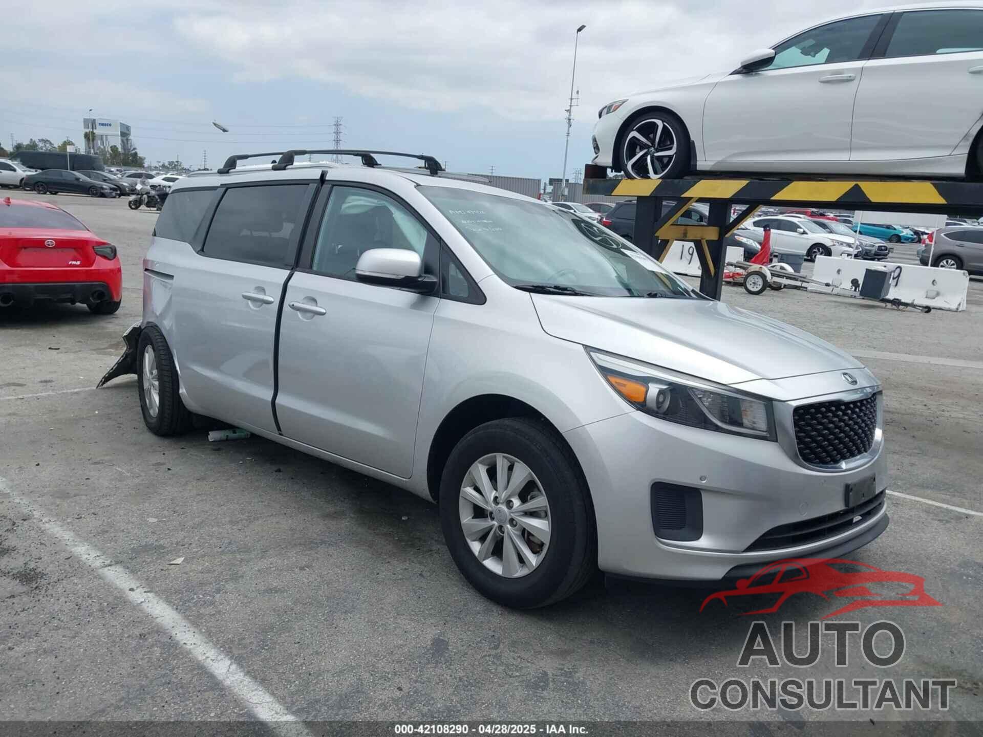 KIA SEDONA 2016 - KNDMB5C15G6209769