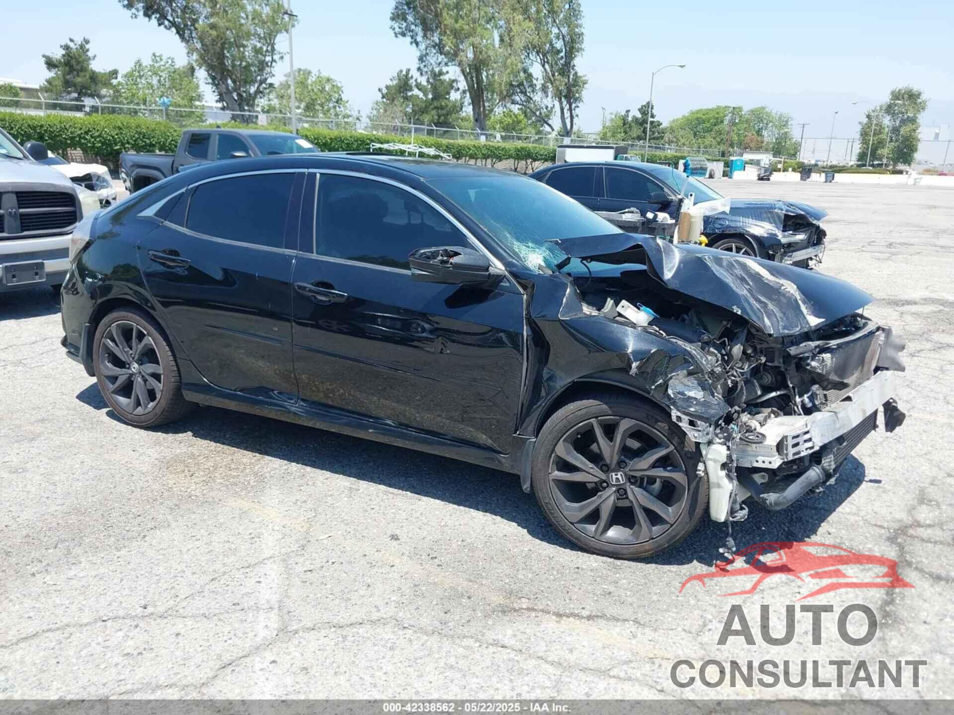 HONDA CIVIC 2018 - SHHFK7H58JU407417