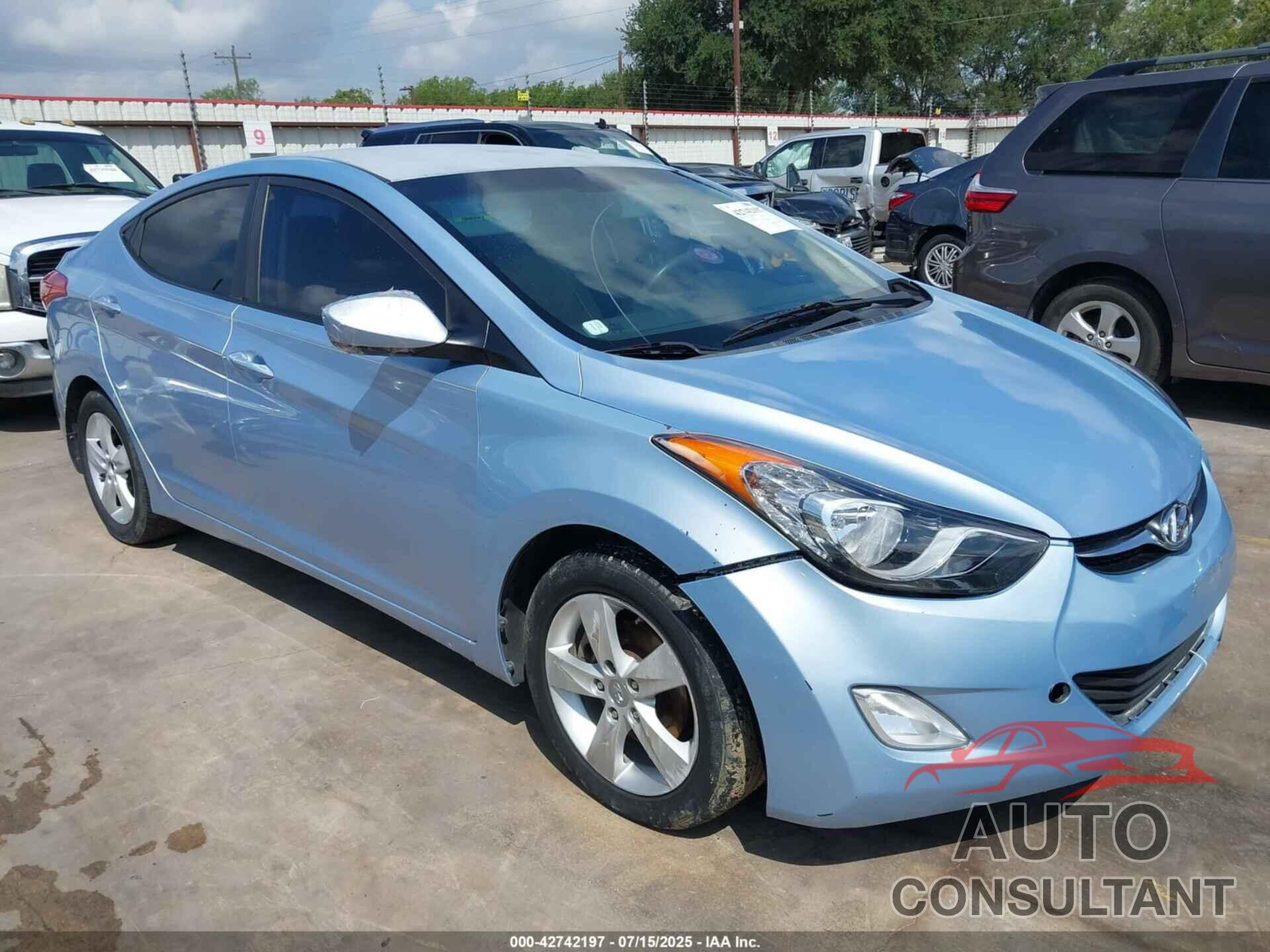 HYUNDAI ELANTRA 2012 - KMHDH4AE0CU462384